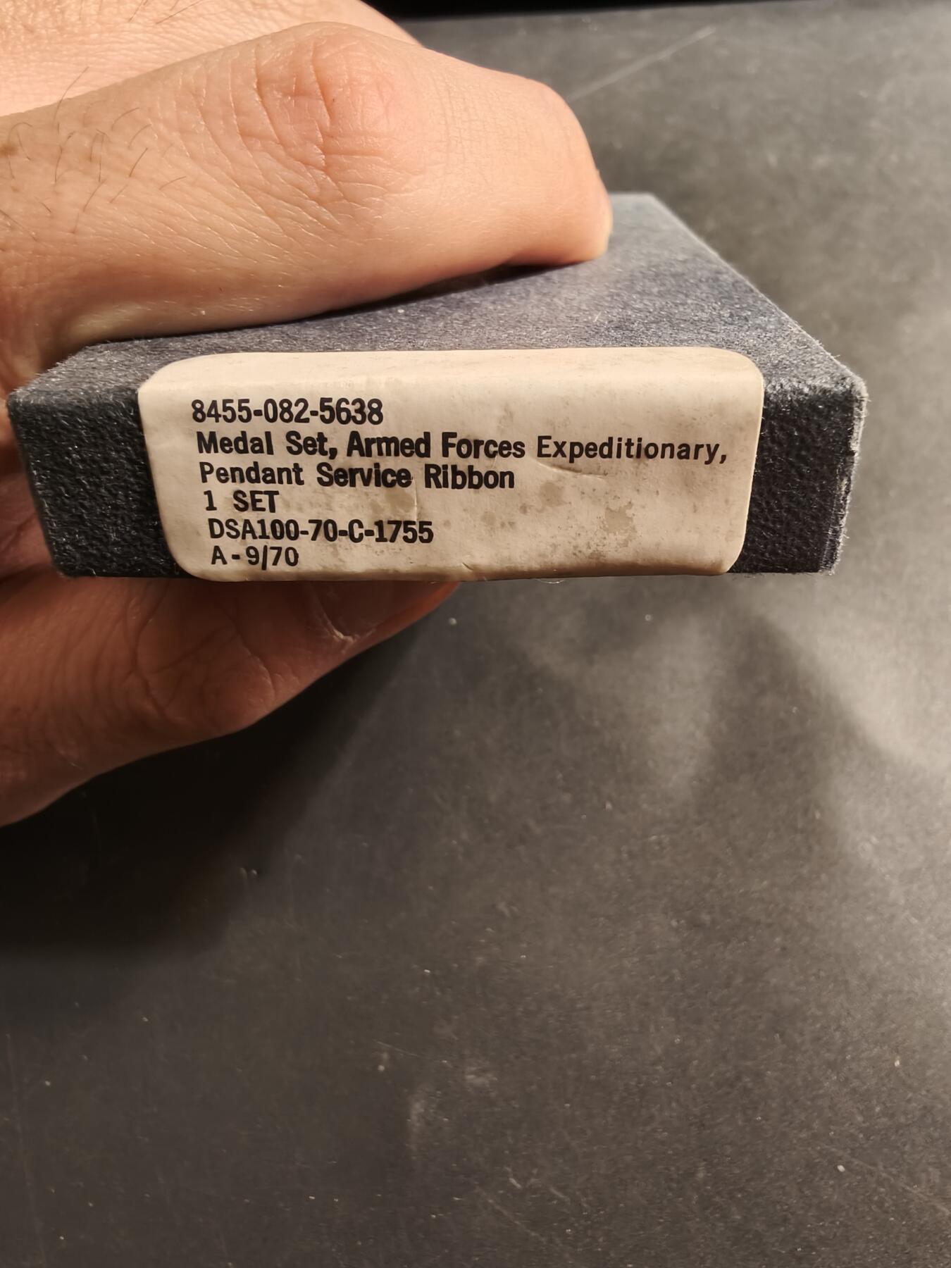 老王徽章第174期 美国武装力量远征奖章    原盒带略