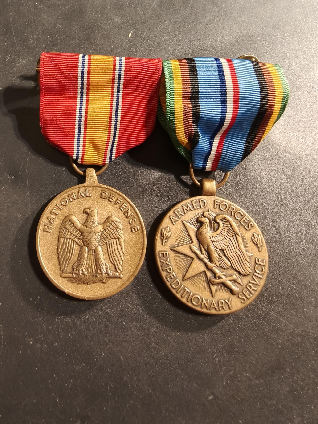 老王徽章第174期 美国武装力量远征/国防服役2联排奖章