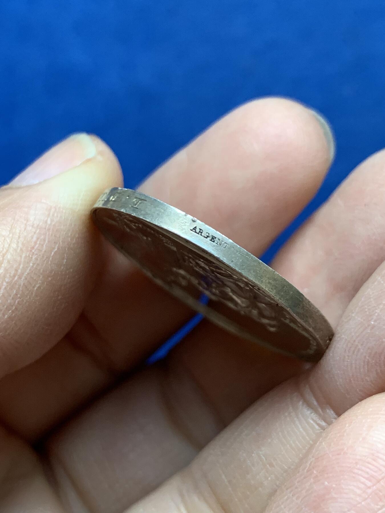 《竞宝斋》第454场 周日，周一 2场连拍 （全场包邮，欢迎送拍） 法国1844年结婚纪念银章 29.2MM 12g 银币边铭