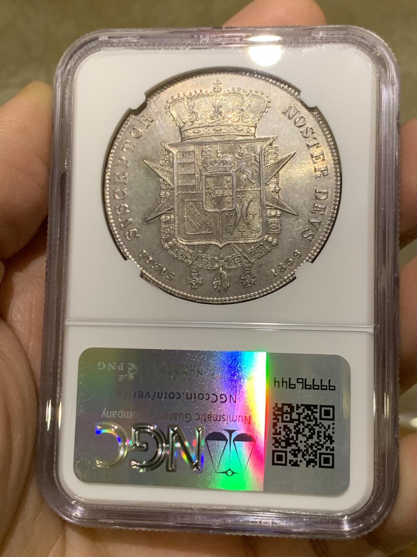 《竞宝斋》第454场 周日，周一 2场连拍 （全场包邮，欢迎送拍） NGC MS63 意大利1859年托斯卡纳大公国4菲奥里尼大银币，正面为老年版的利奥波德二世，背面为精美的奥地利意大利混合盾徽。出厂银光状态，极为难得的是币本身未见铸缺和矫正痕，转光状态。63中的佼佼者，同时也是托斯卡纳地区最后的主币年份，不可多得。