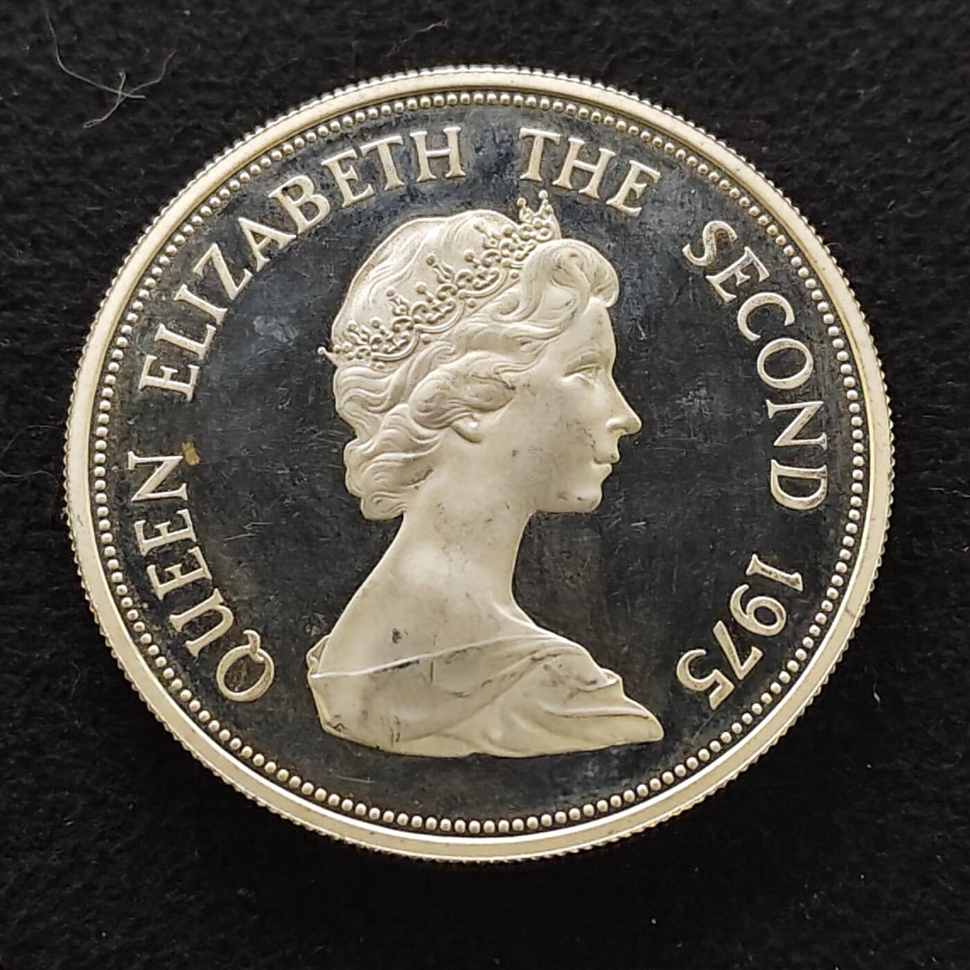 【全场包邮】纯粹捡漏拍493场 【少见】毛里求斯1975年50卢比WWF组织十五周年毛里求斯隼精制纪念银币-量9525【42毫米35克，纯银价约583元（按18元银价折算）】