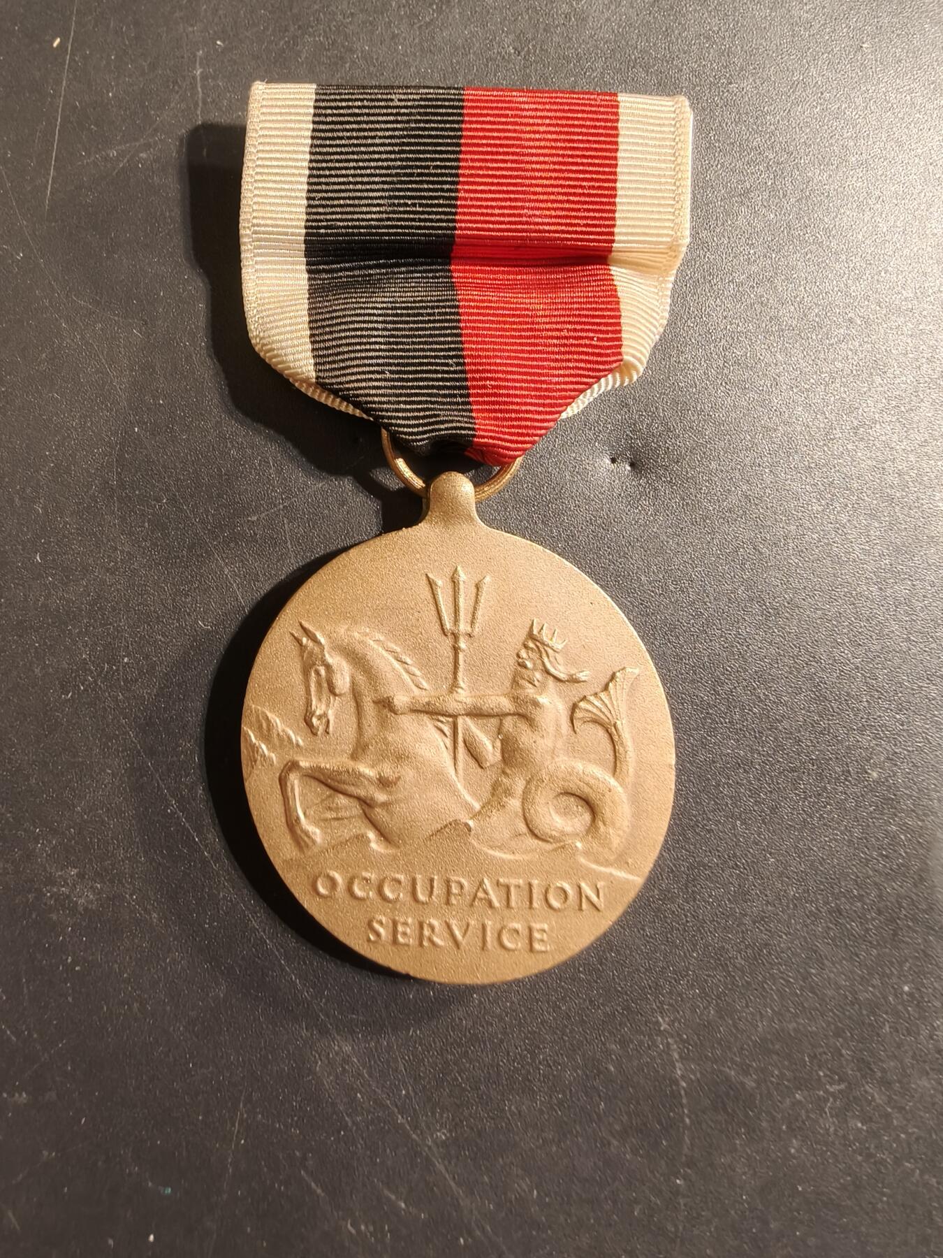 老王徽章第174期 美国海军二战占领军服役奖章