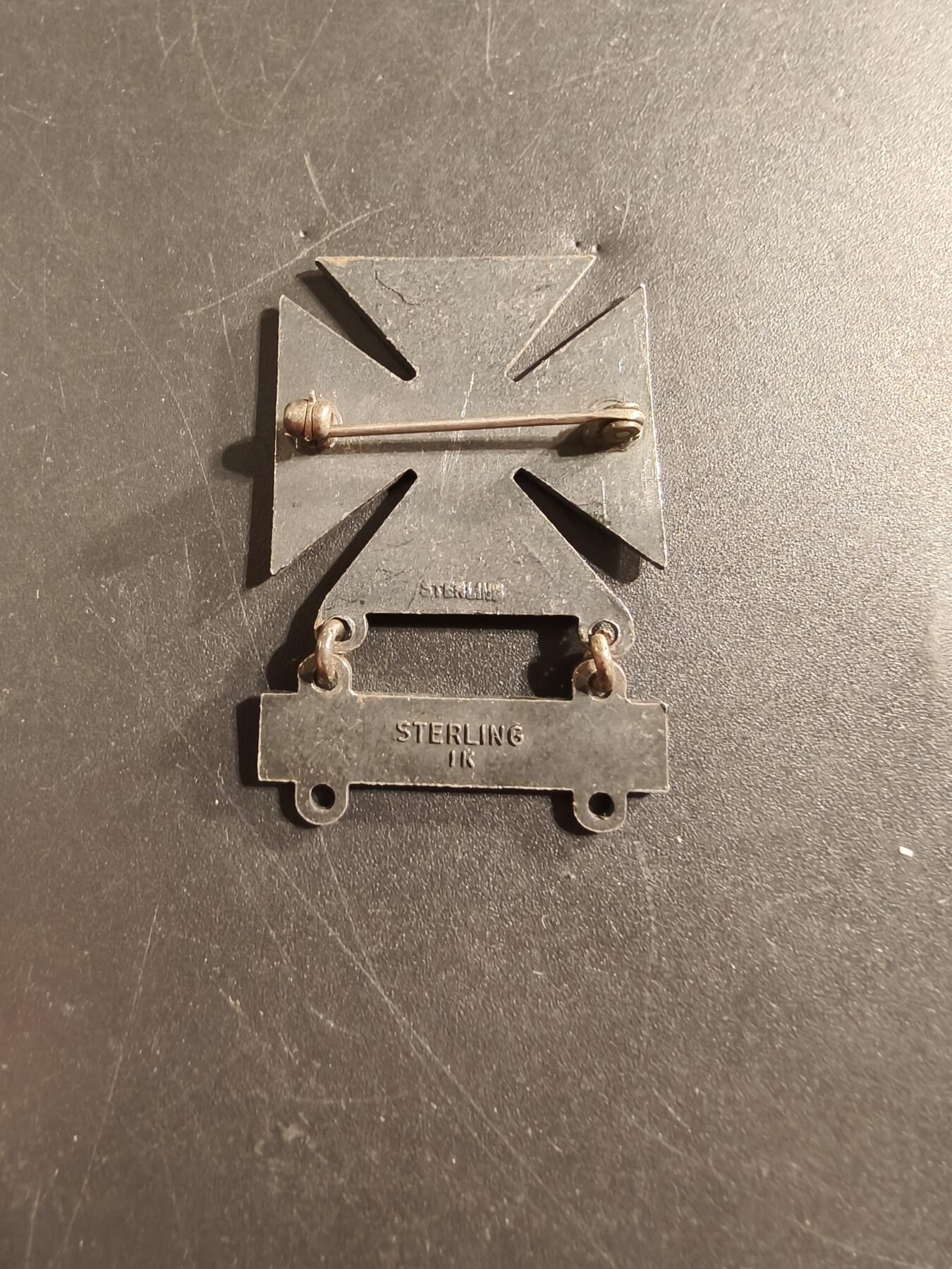 老王徽章第174期 美国陆军神射手技能章   二战时期横针版   925银   步枪勋条   10.7g