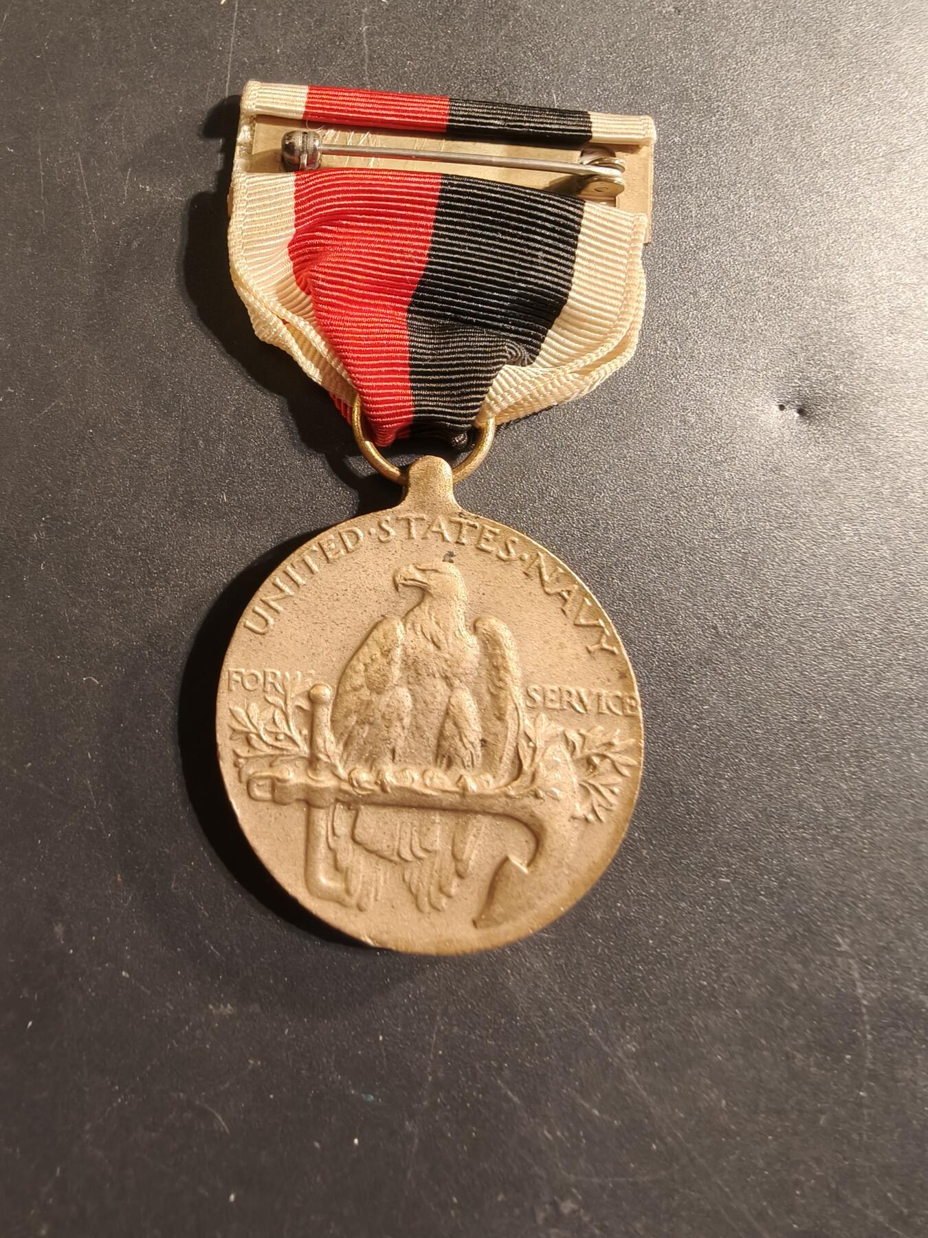 老王徽章第174期 美国海军二战占领军服役奖章
