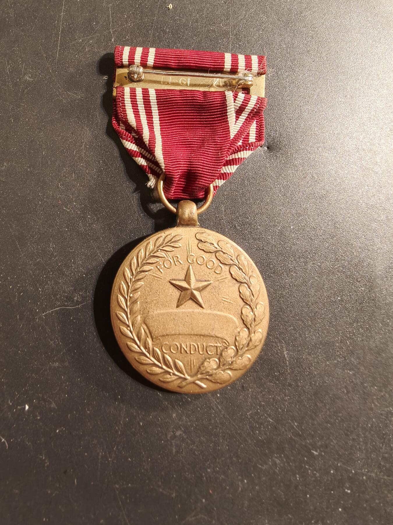 老王徽章第174期 美国陆军品德优良奖章   