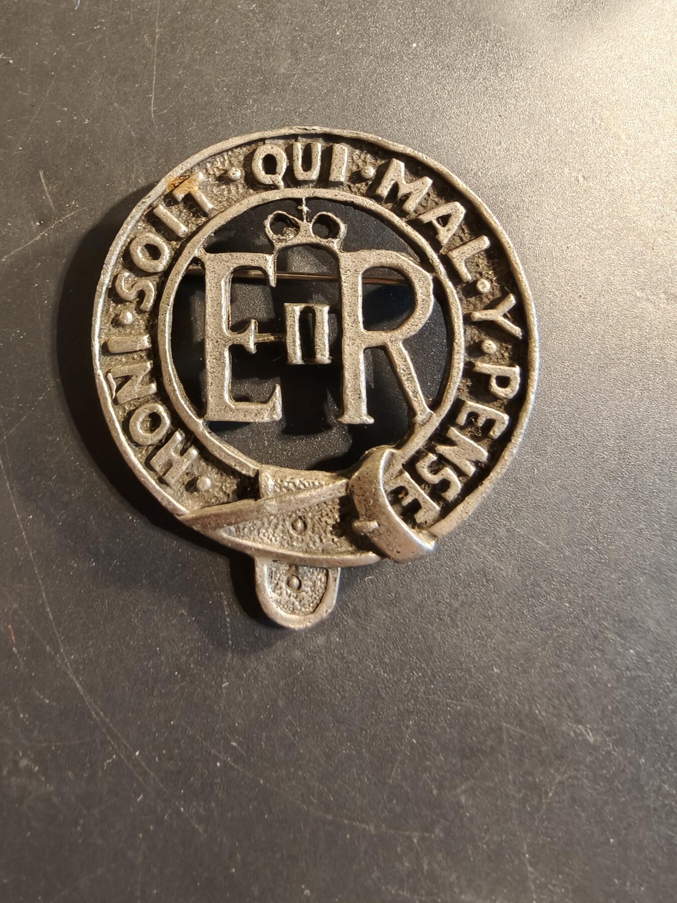 老王徽章第174期 英国伊丽莎白二世”心怀邪念可耻”证章