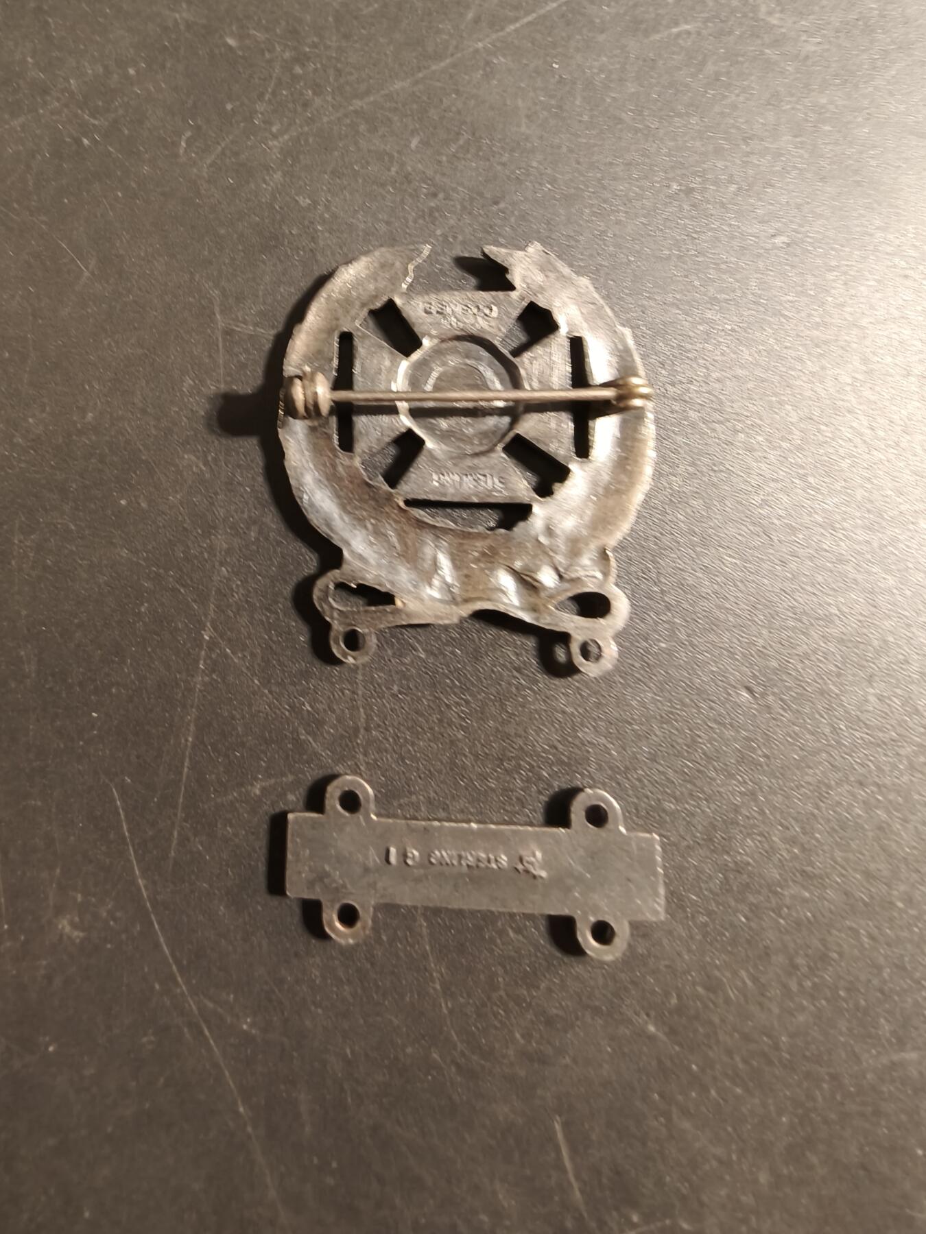 老王徽章第174期 美国陆军神射手技能章   二战时期横针版   925银   步枪勋条   8.8g