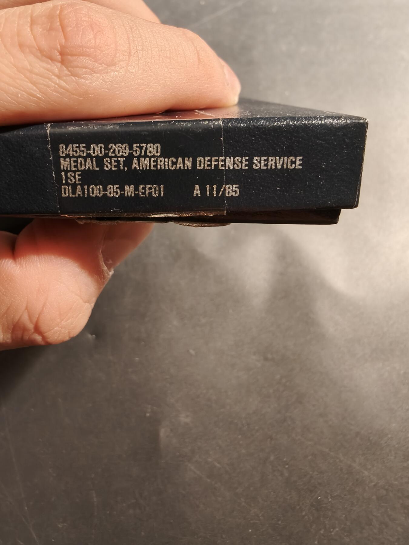 老王徽章第174期 美国二战本土防卫奖章     原盒带略