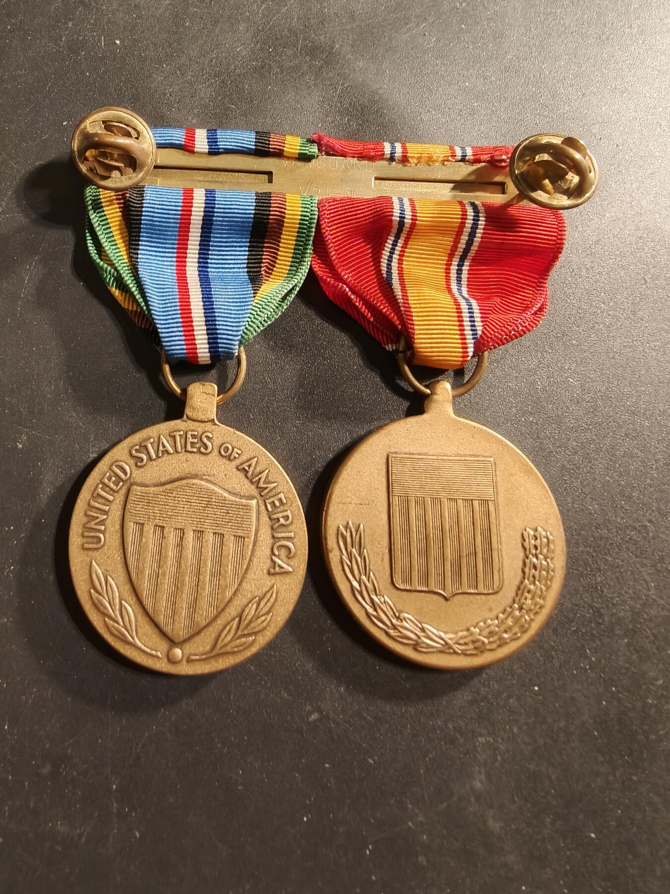 老王徽章第174期 美国武装力量远征/国防服役2联排奖章