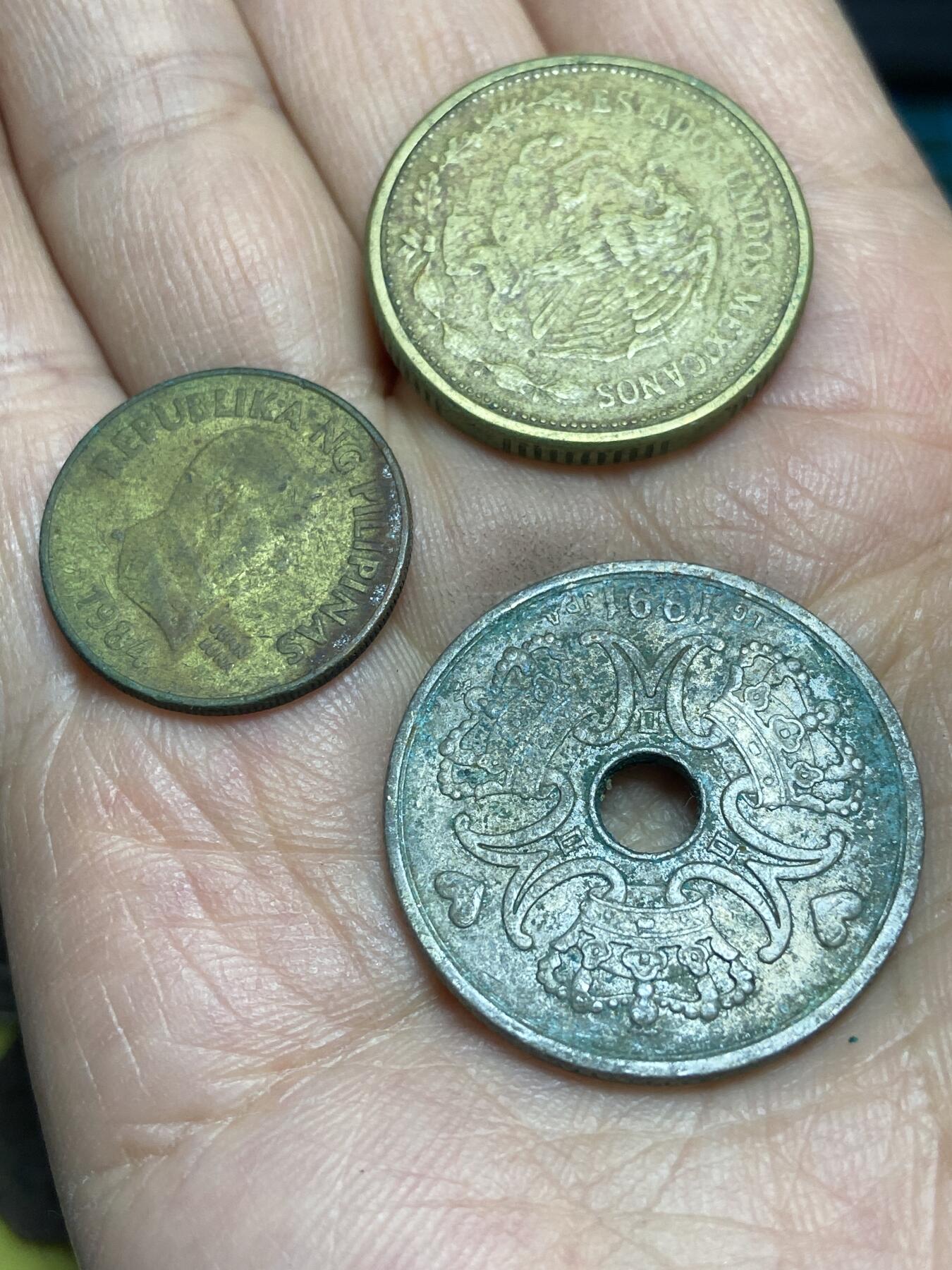 2026年第三场(总第一百七十二场）外国好品散币场(免佣金) 散币3枚：墨西哥🇲🇽1985年100元，丹麦🇩🇰1991年5克朗，菲律宾🇵🇭1984年25分