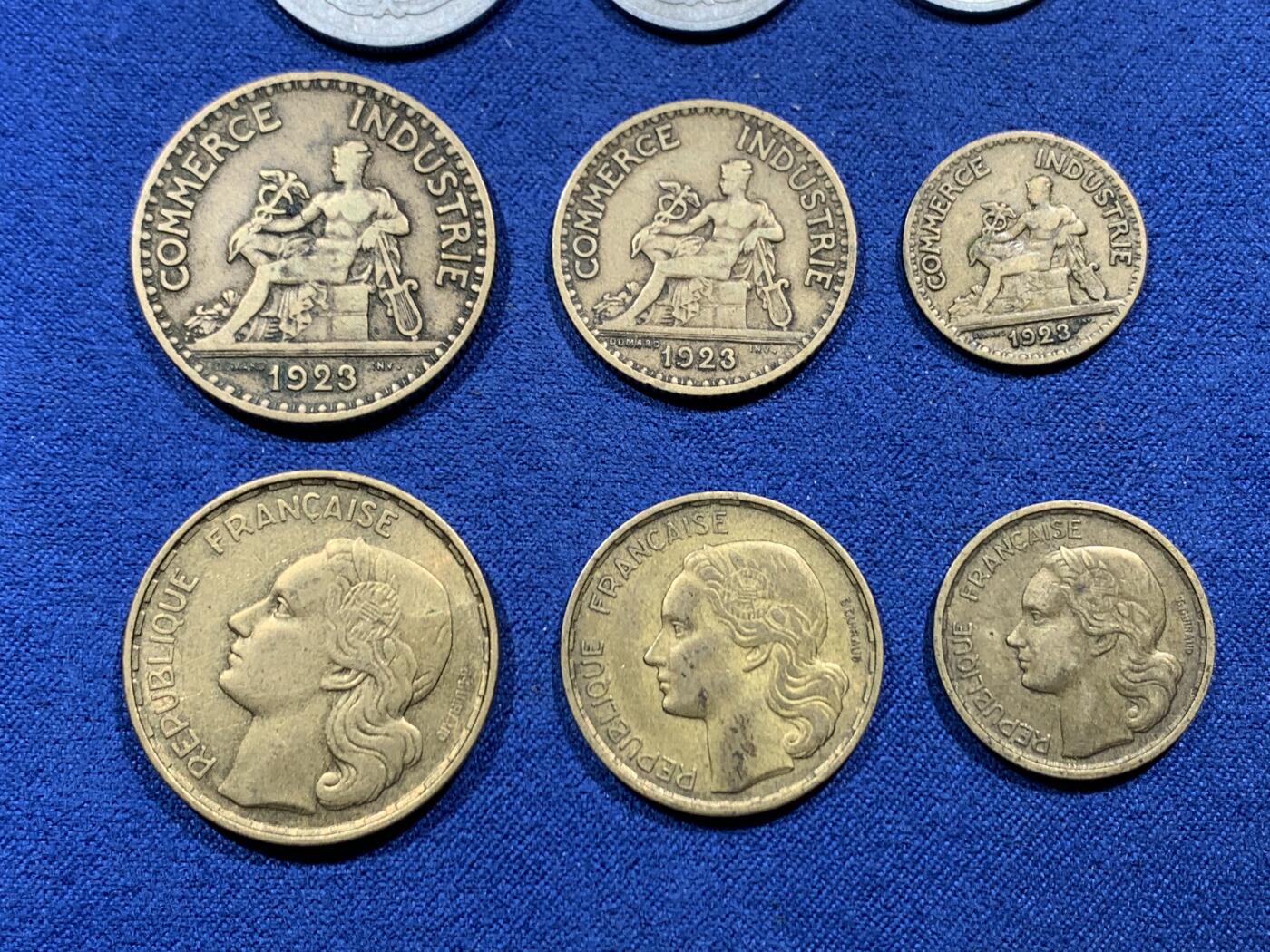 《竞宝斋》第454场 周日，周一 2场连拍 （全场包邮，欢迎送拍） 12枚一组 法国钱币 各面值 细节见图