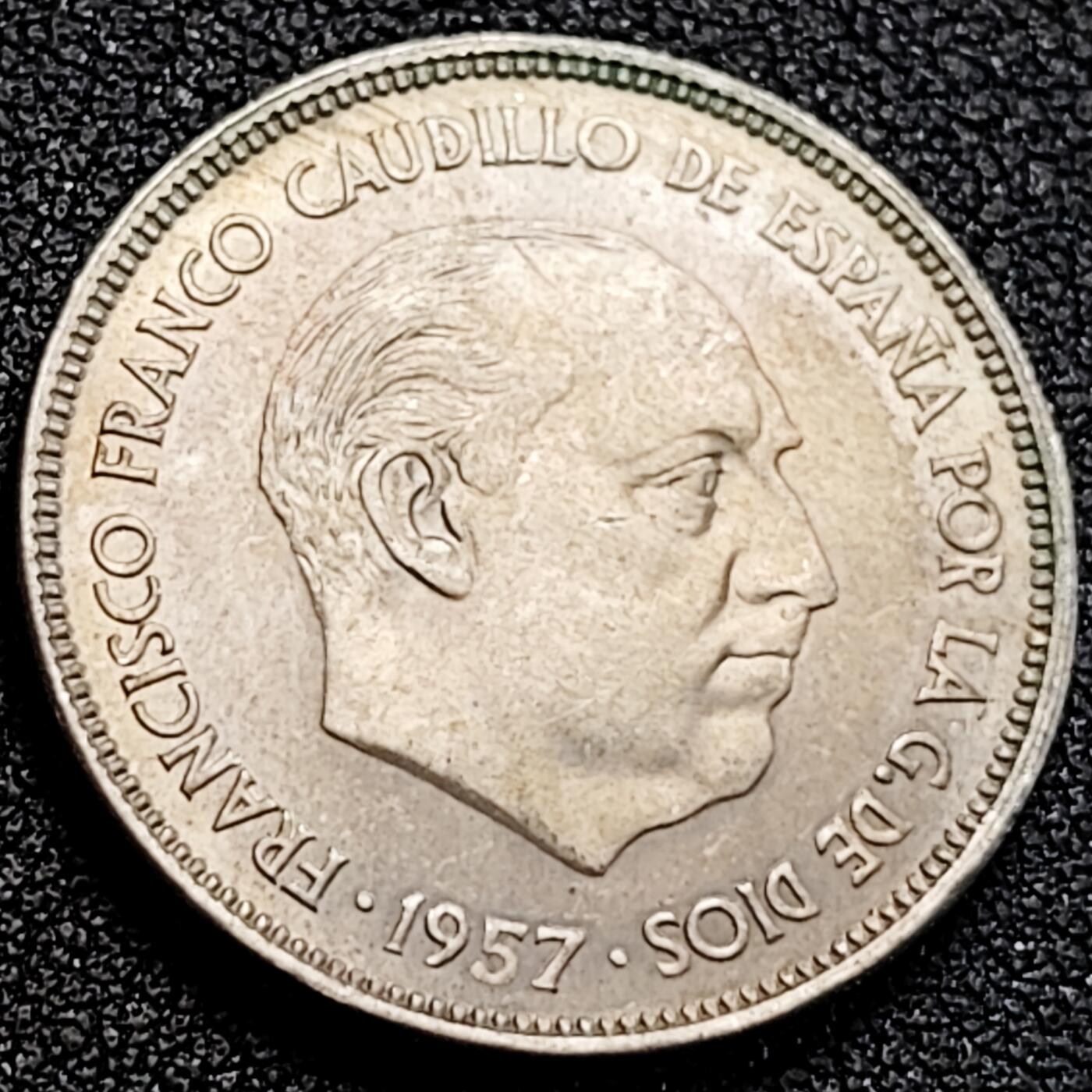 泉币菌-第162场- 新年第五场 精品福利场 带光美品 弗朗西斯科佛朗哥 西班牙1957年25比塞塔銅镍硬币26.5mm8.5g