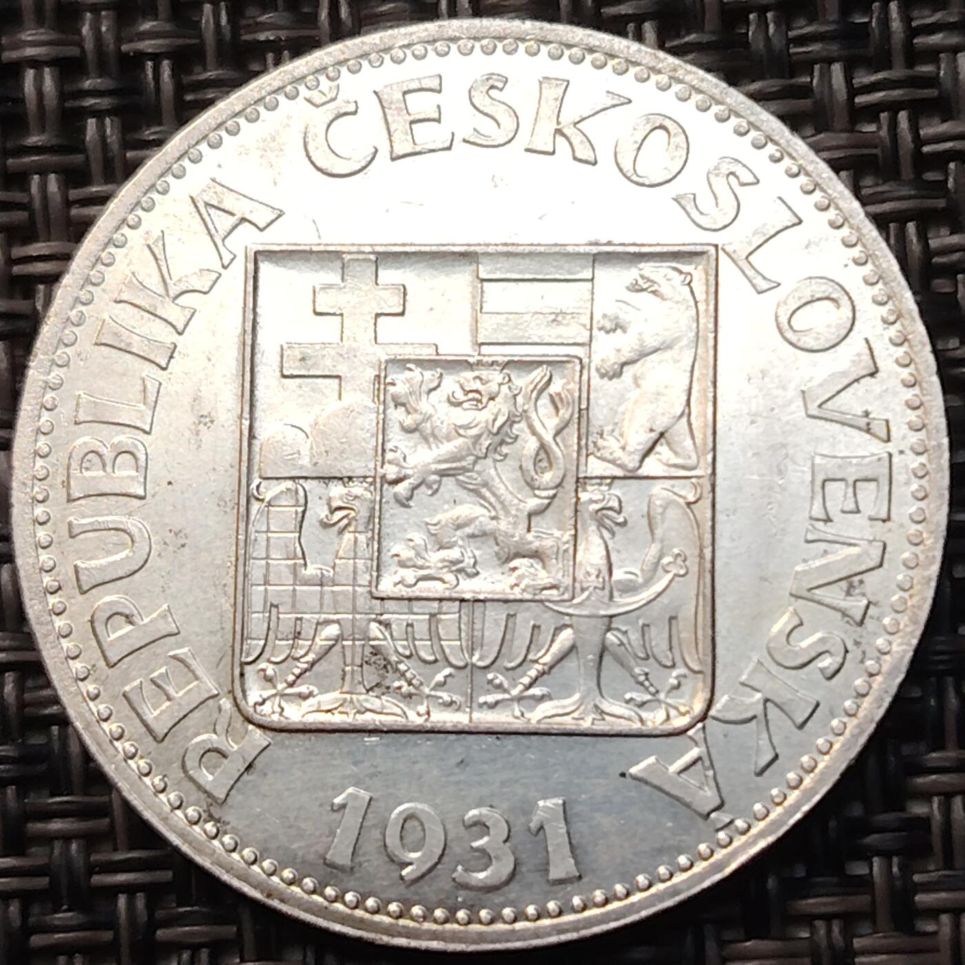 布加迪🐬～世界钱币(上海)🌾第 268 期 /  各国套币和散币 捷克斯洛伐克 1930年 10克朗银币(种柠檬树的女人)30mm/10g