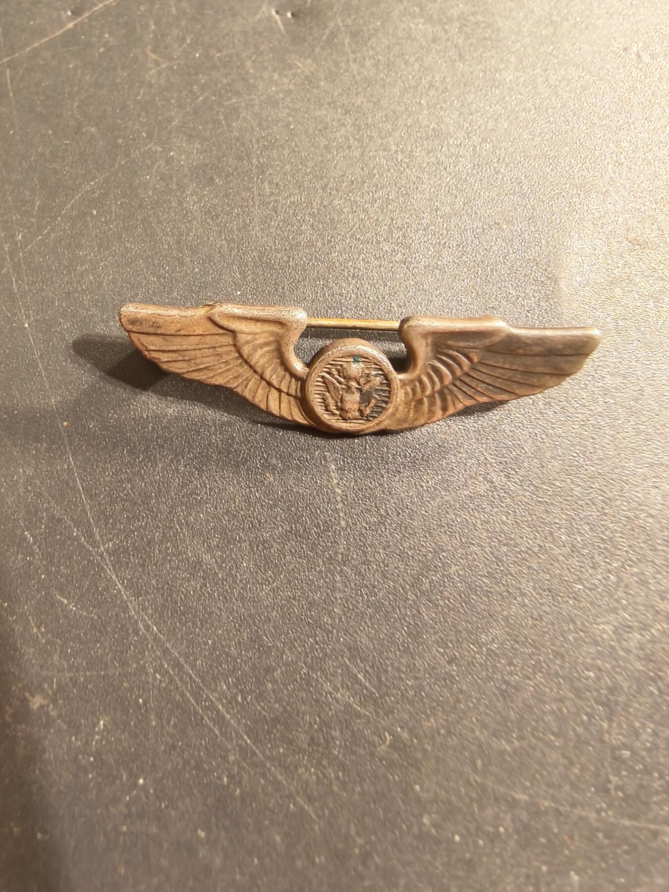 老王徽章第174期 美国二战陆军航空兵飞行员技能章    925银    二战时期横针版   1.5英寸