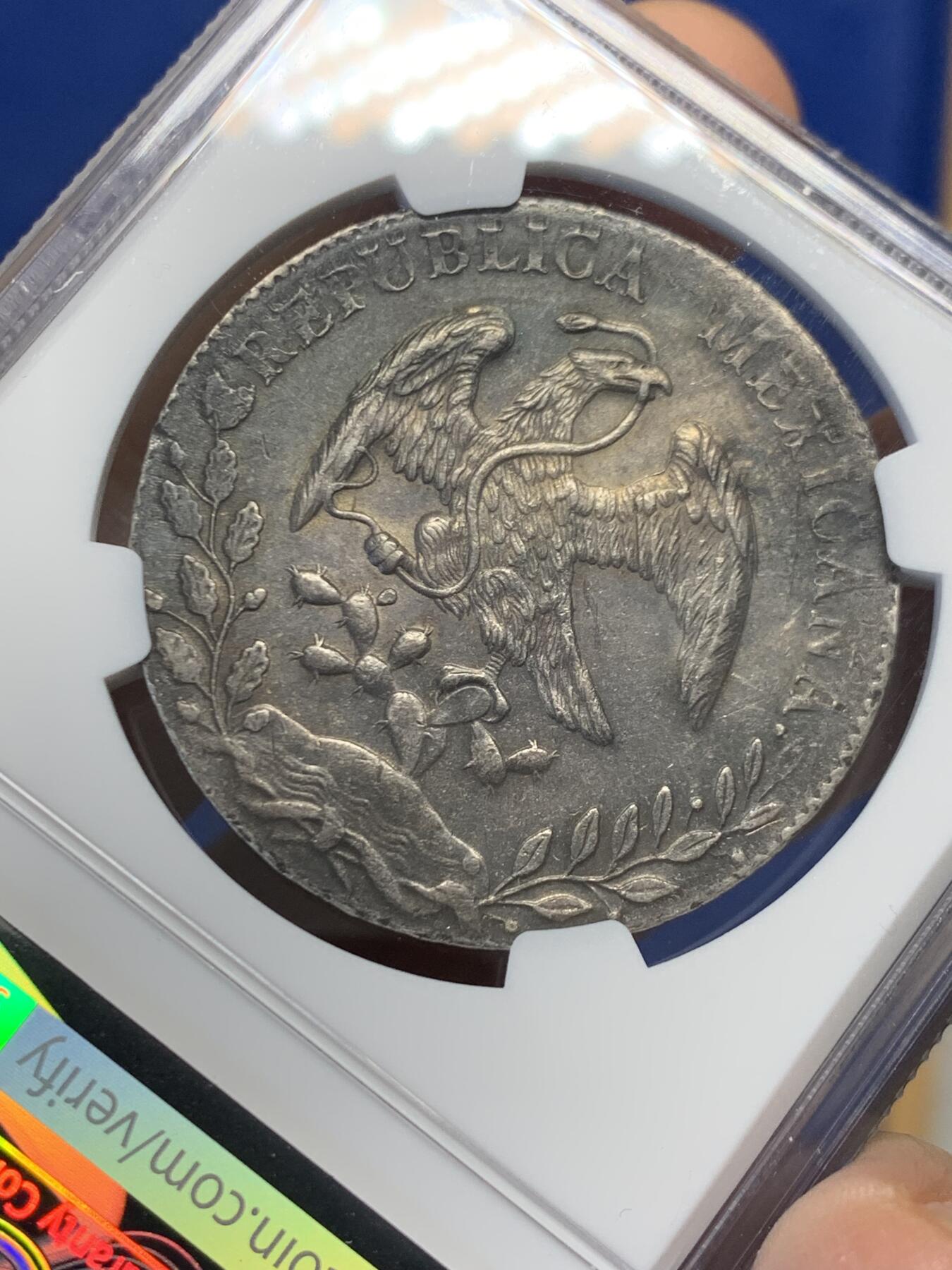 《竞宝斋》第454场 周日，周一 2场连拍 （全场包邮，欢迎送拍） NGC AU53 墨西哥1890年花边鹰洋8R 包浆好，DO厂较少见