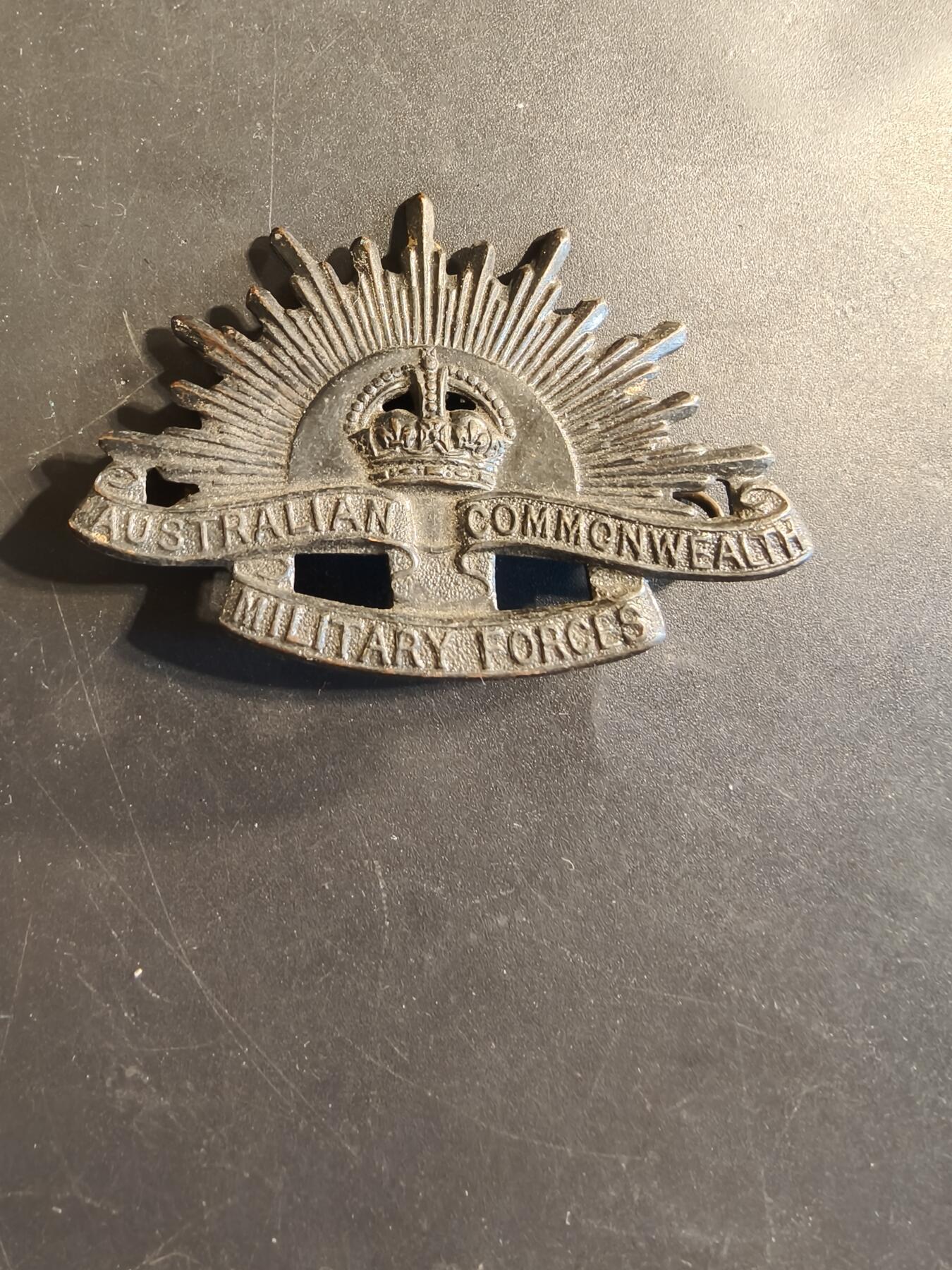 老王徽章第174期 英联邦皇家澳大利亚武装力量帽徽     一战时期