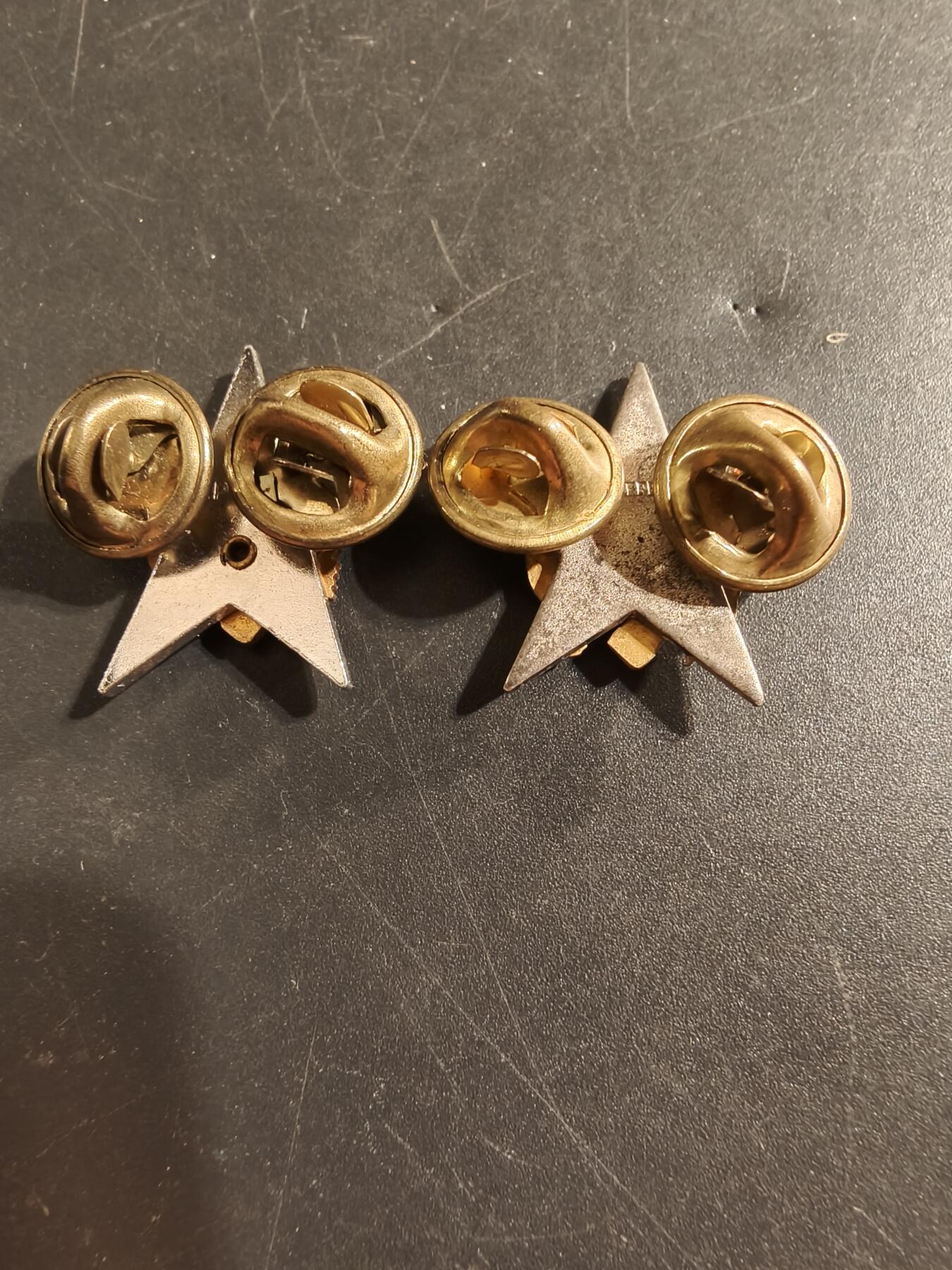 老王徽章第174期 美国陆军参谋部军官领章一组     50年代版本    925银质珐琅    10g