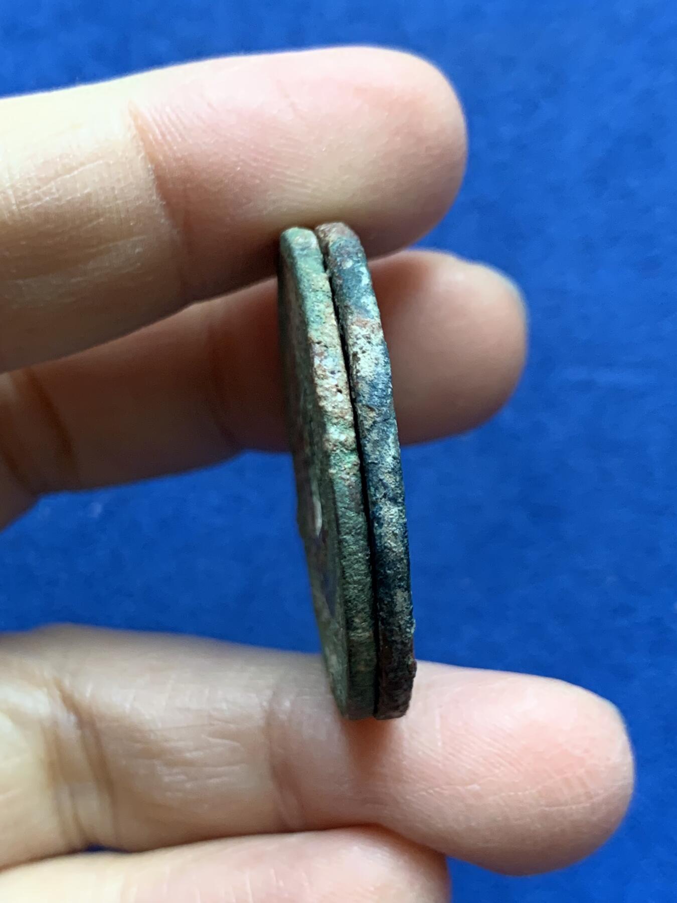 《竞宝斋》第454场 周日，周一 2场连拍 （全场包邮，欢迎送拍） 两枚一组 崇宁重宝 版别不错