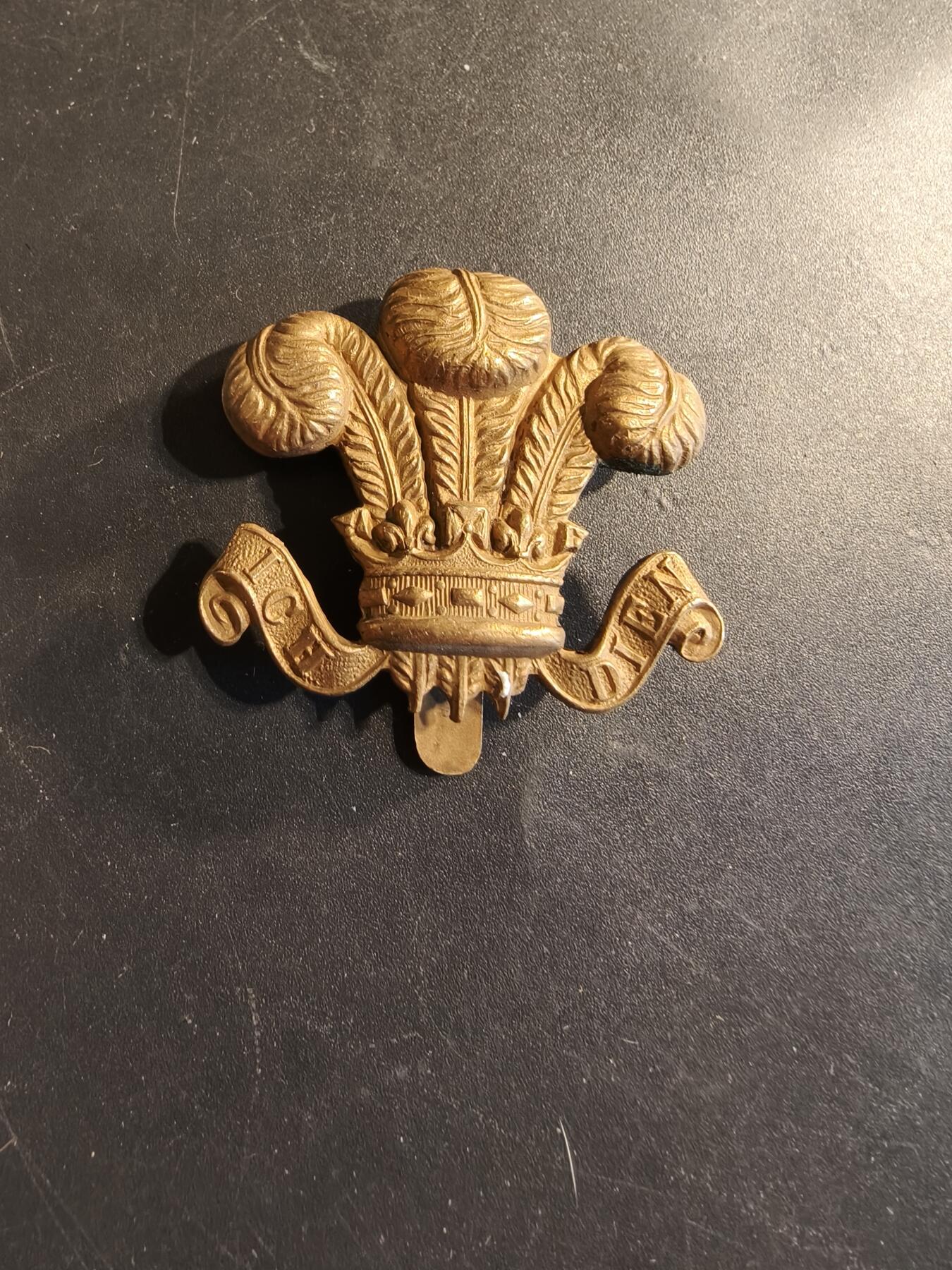 老王徽章第174期 英国柴郡义勇骑兵团帽徽   一战时期