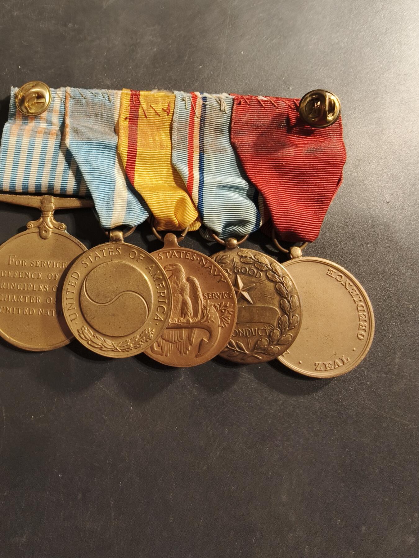 老王徽章第174期 美国海军航空兵韩战5联排奖章     海军品德优良/空军品德优良/海军中国服役/韩战服役/联合国韩战服役       早期手缝版本