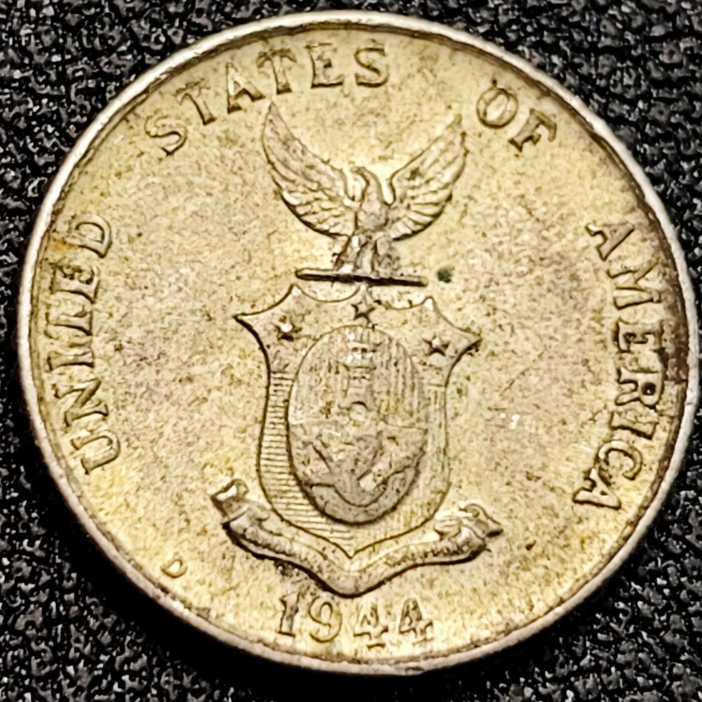 泉币菌-第162场- 新年第五场 精品福利场 带光美品 1944年美属菲律宾小10分银币 重2克 含银75% 直径17MM 厚1.1MM