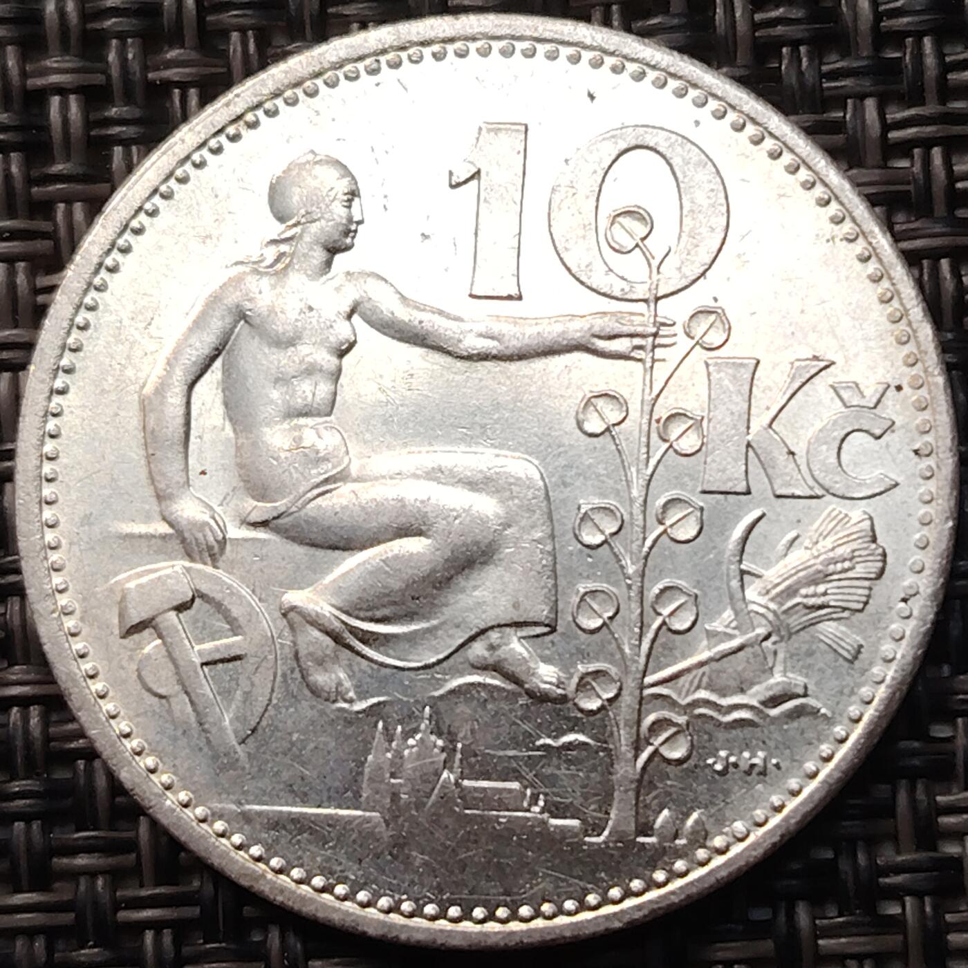 布加迪🐬～世界钱币(上海)🌾第 268 期 /  各国套币和散币 捷克斯洛伐克 1930年 10克朗银币(种柠檬树的女人)30mm/10g