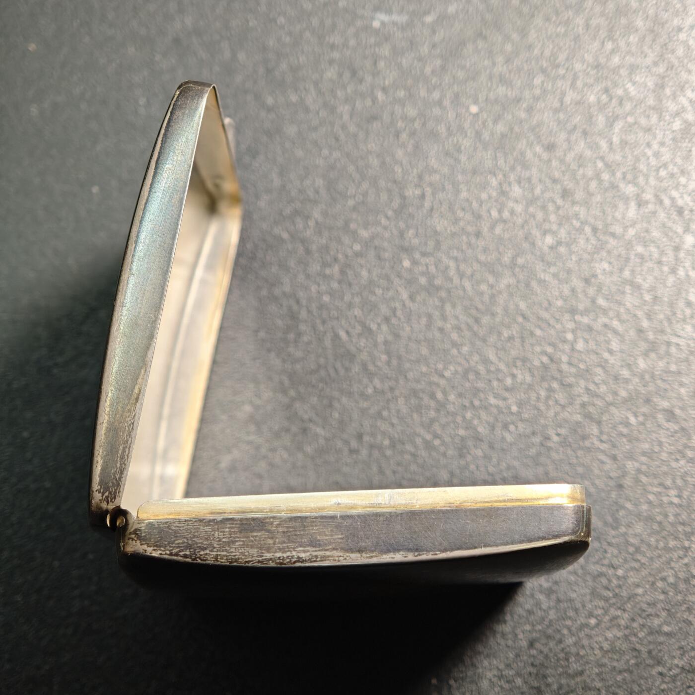 【德藏】世界币章拍卖第160期 1938年 英国谢菲尔德烟丝银盒 925银 银盒 原味包浆 直径约：56.5mm；重约：55.8g