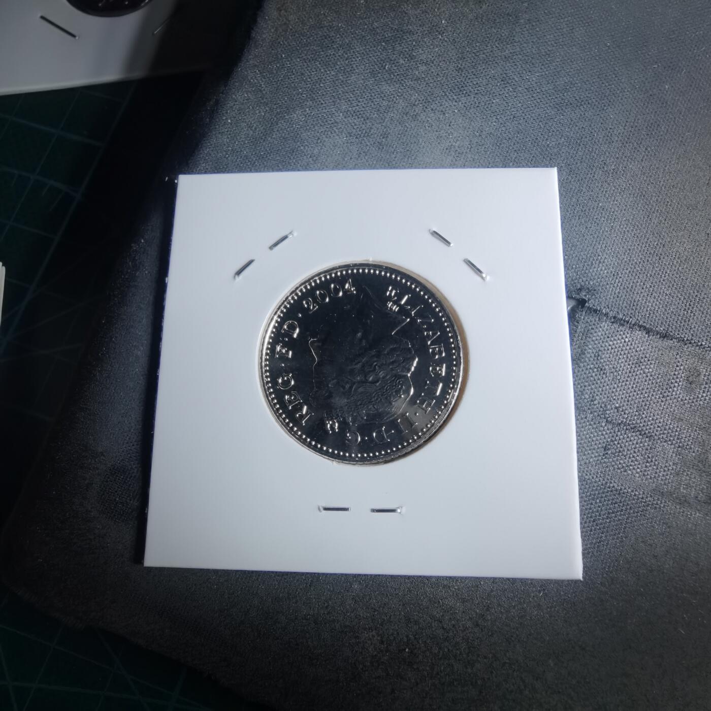 沼泽如烟--第953场 英国2004年10便士