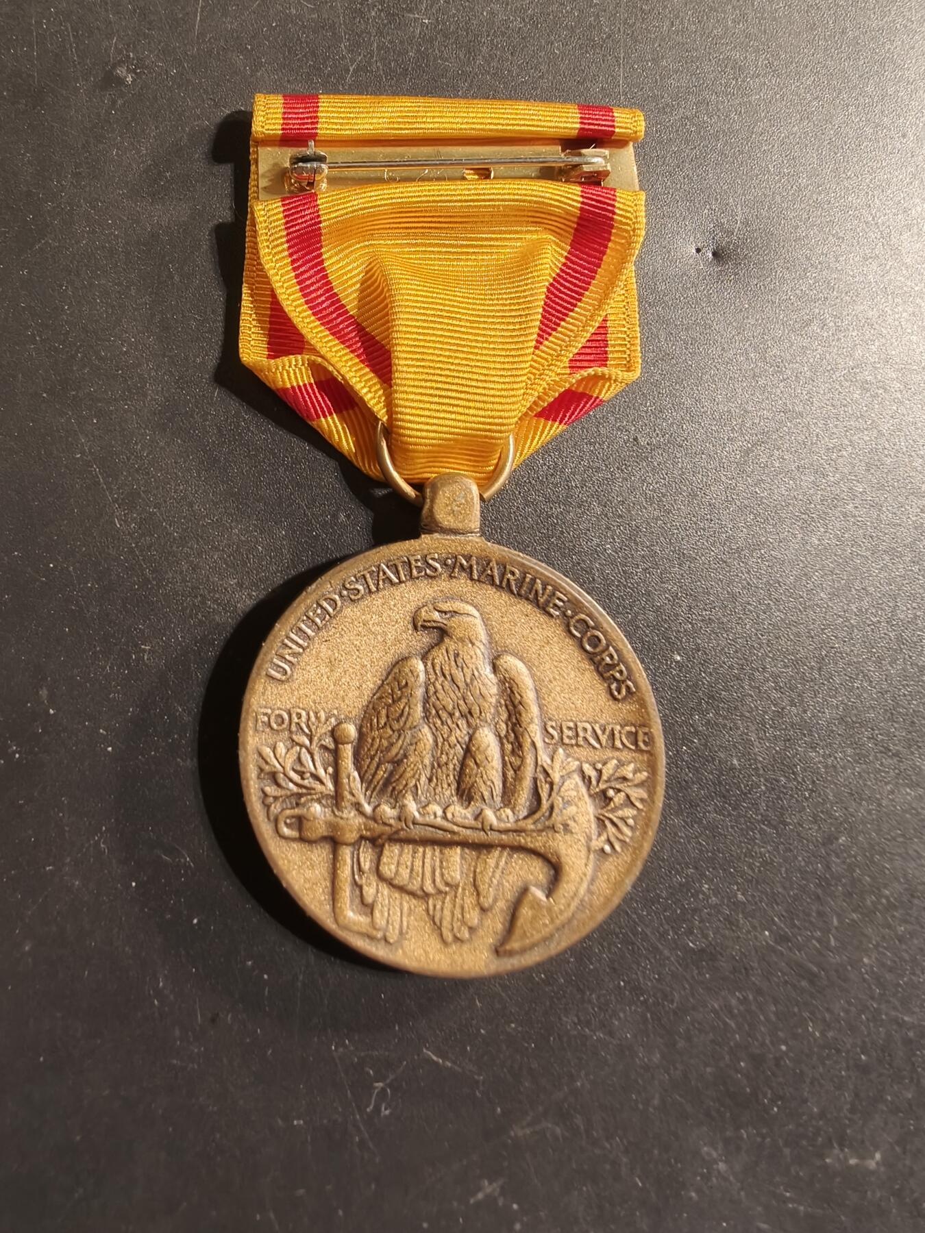 老王徽章第174期 美国海军陆战队二战中国服役奖章