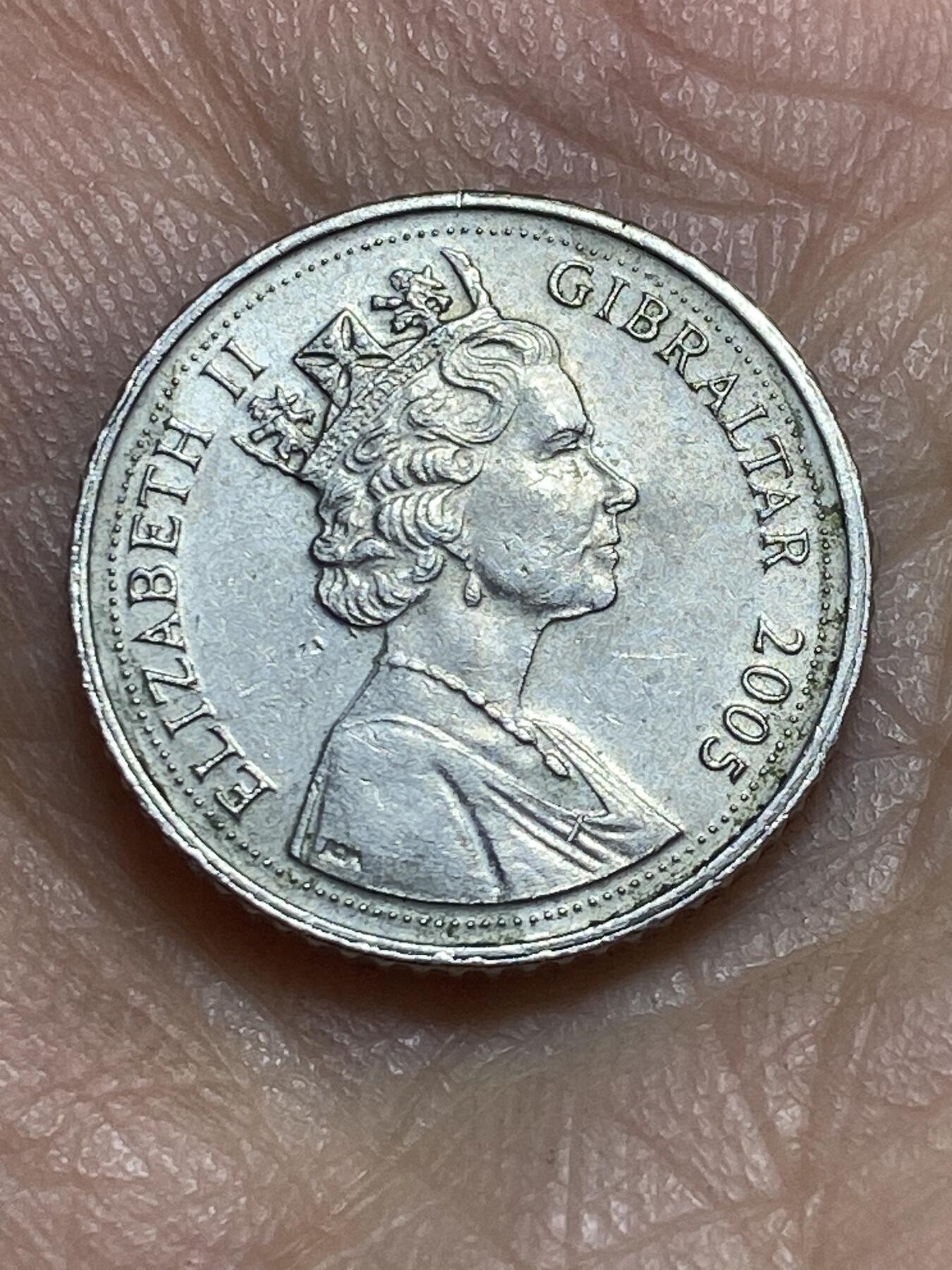 2026年第三场(总第一百七十二场）外国好品散币场(免佣金) 英属直布罗陀🇬🇮2005年5便士(伊丽莎白二世中年高冠)