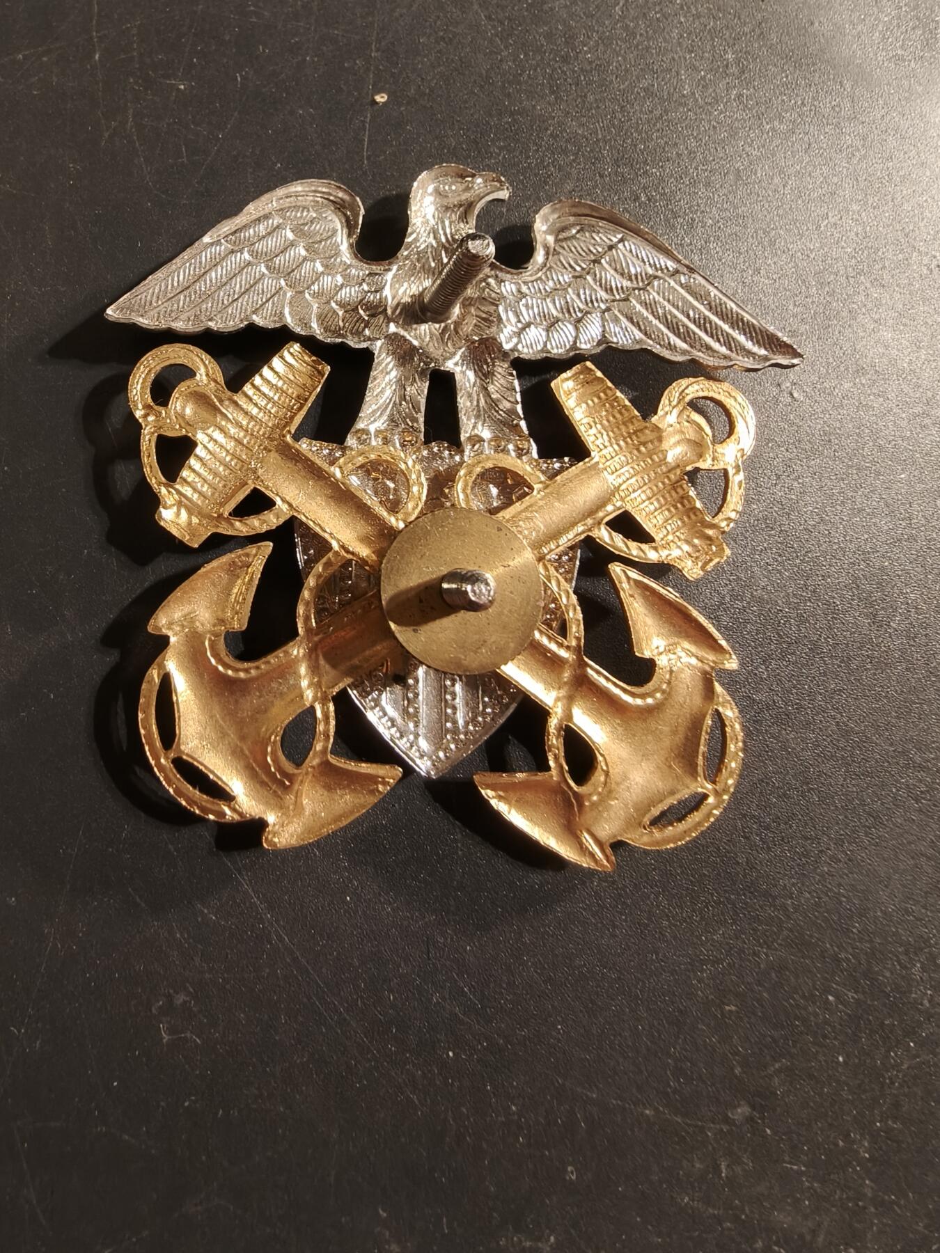 老王徽章第174期 美国海军大檐帽帽徽