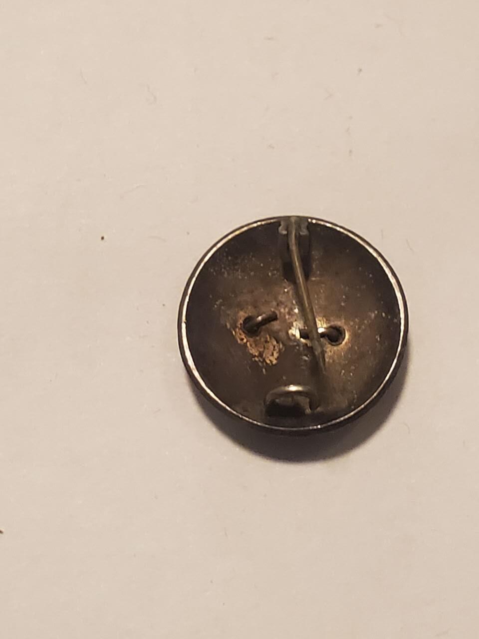 韵星假日拍卖第三十五期 -- Rimey Holidays Auction 34 泰王国拉玛八世银制二战时期海军军官证章 别针表面标志和主体均为银 珐琅饱满无损 非常精致 少见 后不再生产 