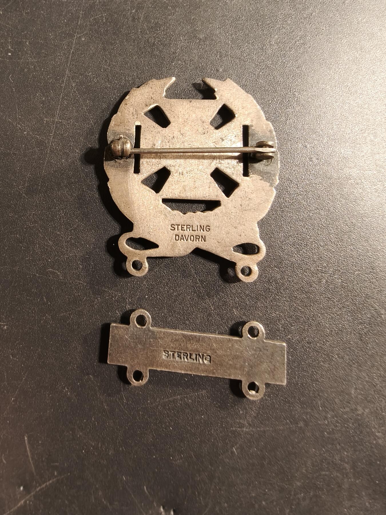 老王徽章第174期 美国陆军神射手技能章   二战时期横针版   925银   卡宾枪勋条   11g