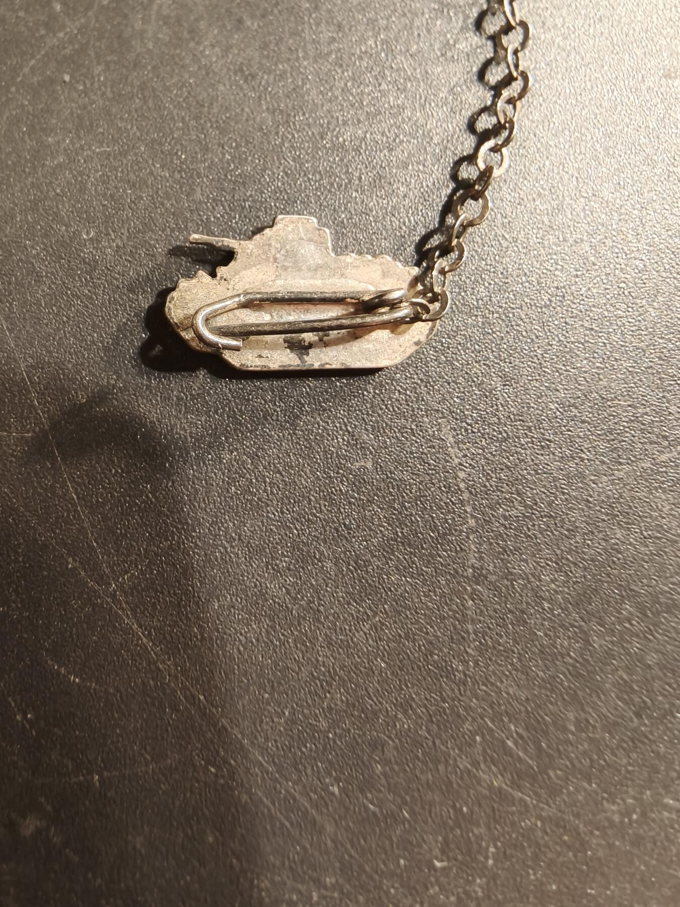 老王徽章第174期 美国陆军诺克斯堡坦克服役链章     二战时期横针版    925银    2.9g