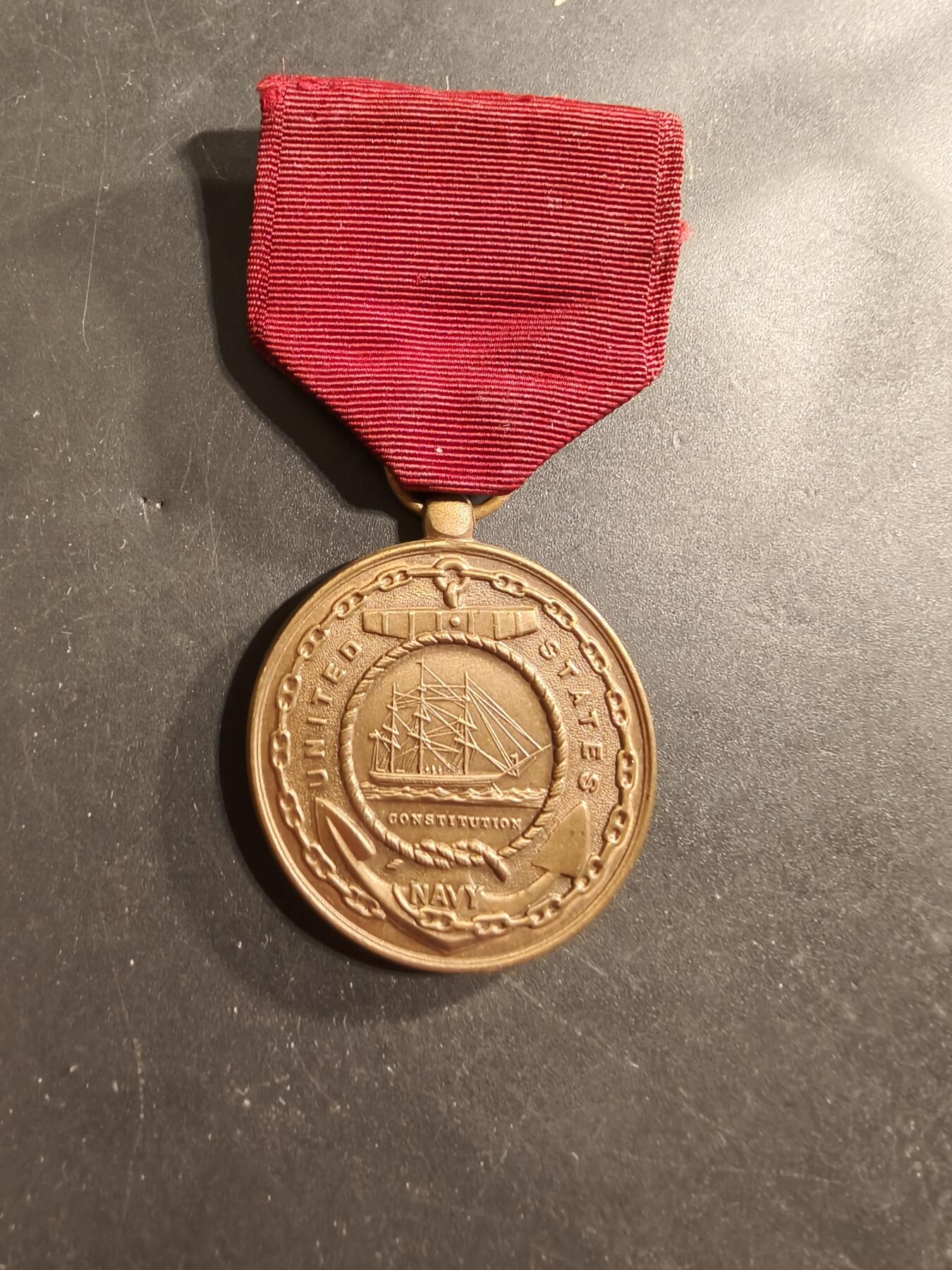 老王徽章第174期 美国海军品德优良奖章