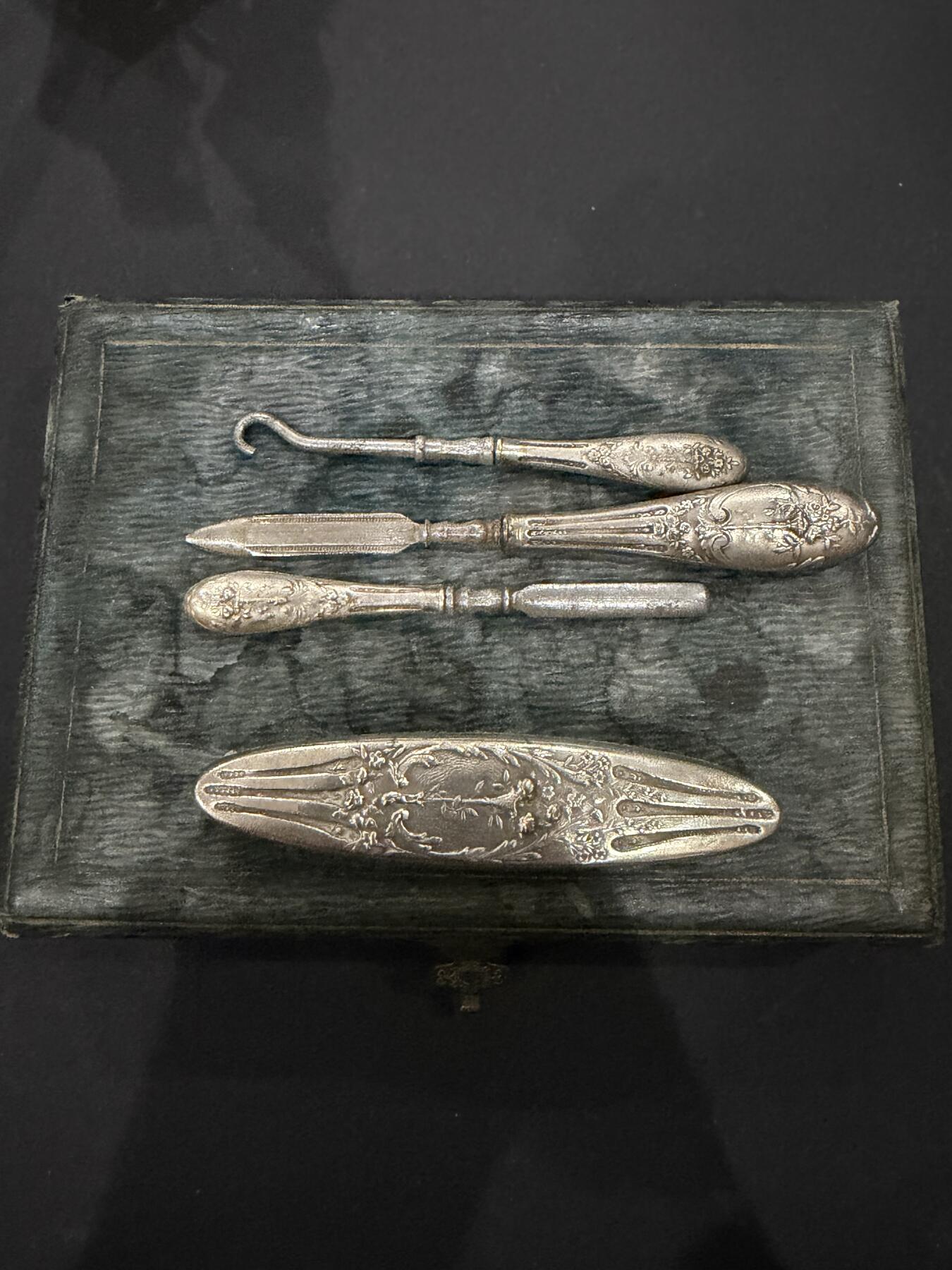 海外回流精品（欧美专场） 欧洲回流包银工具一盒，31.7g。