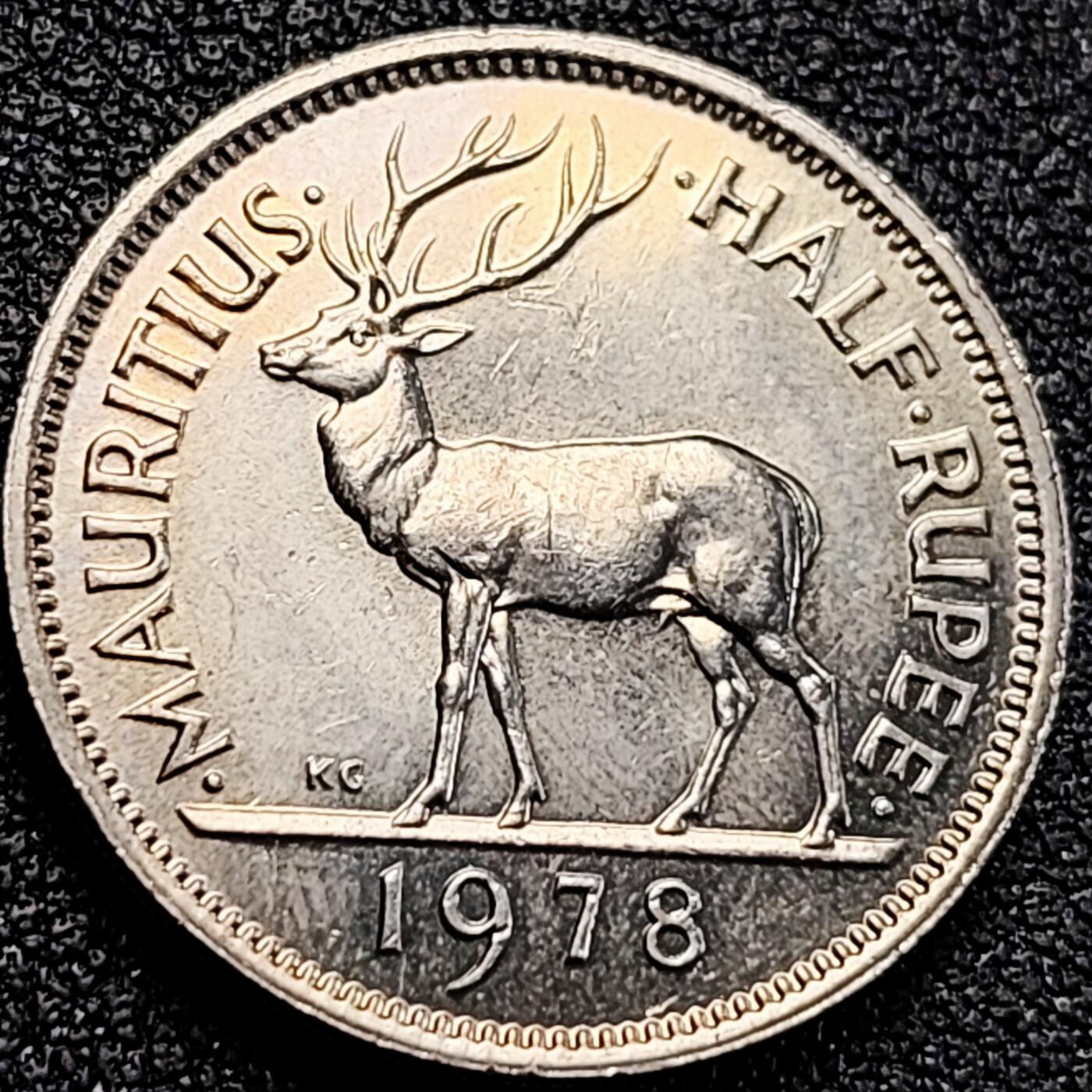 泉币菌-第163场-新年第六场 精品福利场 原光极美 雄鹿 毛里求斯1/2卢比镀镍钢硬币 23.6毫米6.0克 克鲁格1978年