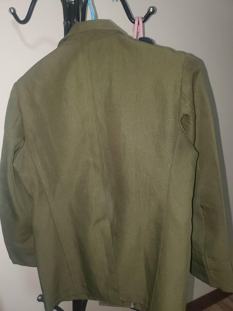 韵星假日拍卖第三十五期 -- Rimey Holidays Auction 34 越南社会主义共和国K82陆军中校军服 少见版本战后第一版 领章肩章齐全 保存良好 无虫蛀 颁发时间短