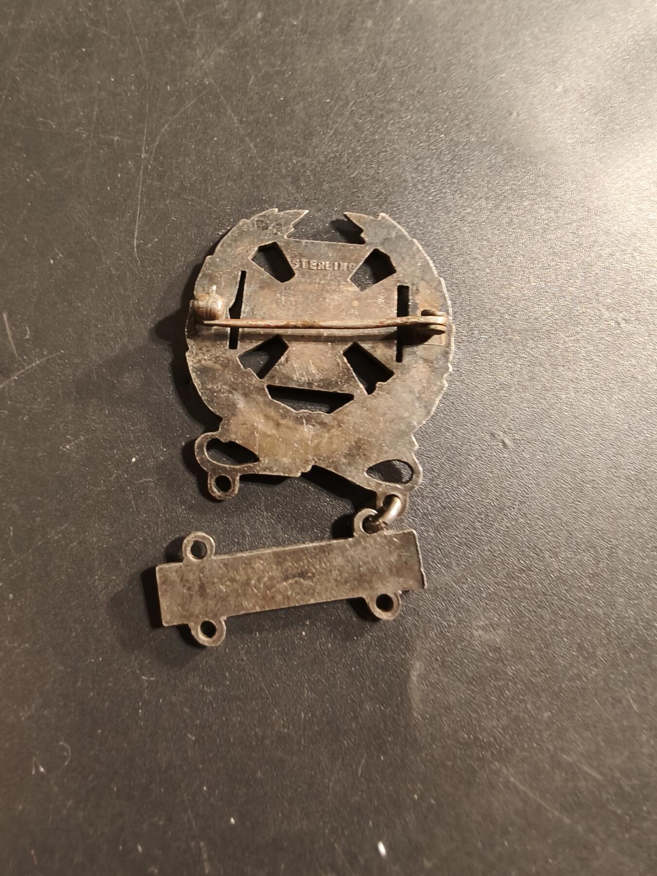 老王徽章第174期 美国陆军神射手技能章   二战时期横针版   925银   步枪勋条   10.7g