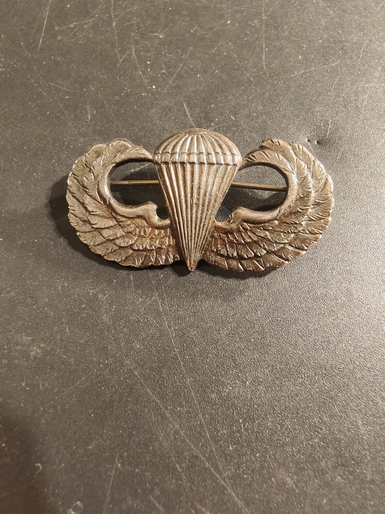 老王徽章第174期 美国空降兵技能章    925银    二战时期横针版  