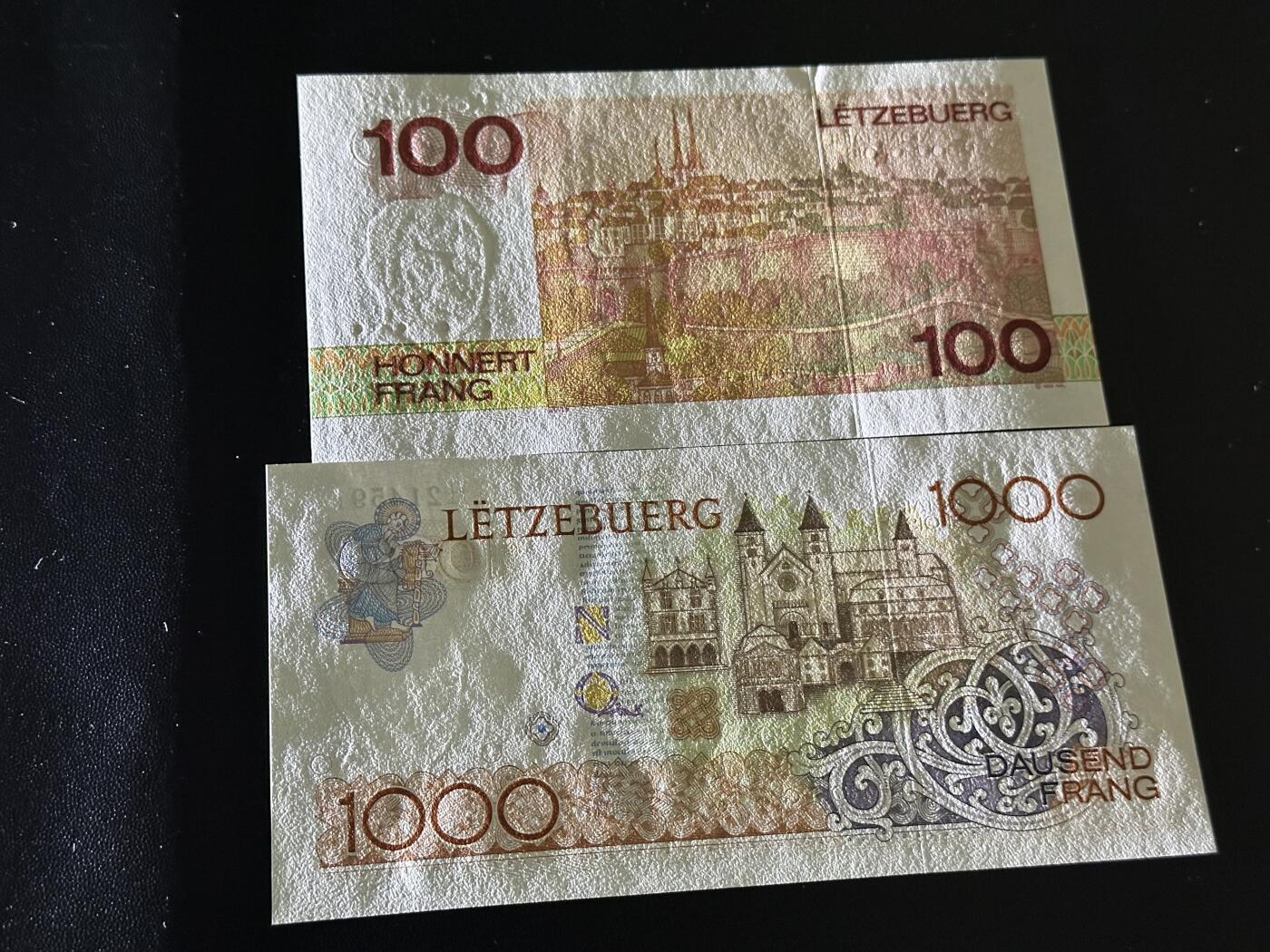 《外钞收藏家》第五百九十九期（畅拍场）（本平台长期征集拍品、欢迎藏友们联系合作）