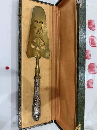 海外回流精品（欧美专场） - 欧洲回流纯银蛋糕铲，柄处为纯银，30cm，共计116g。