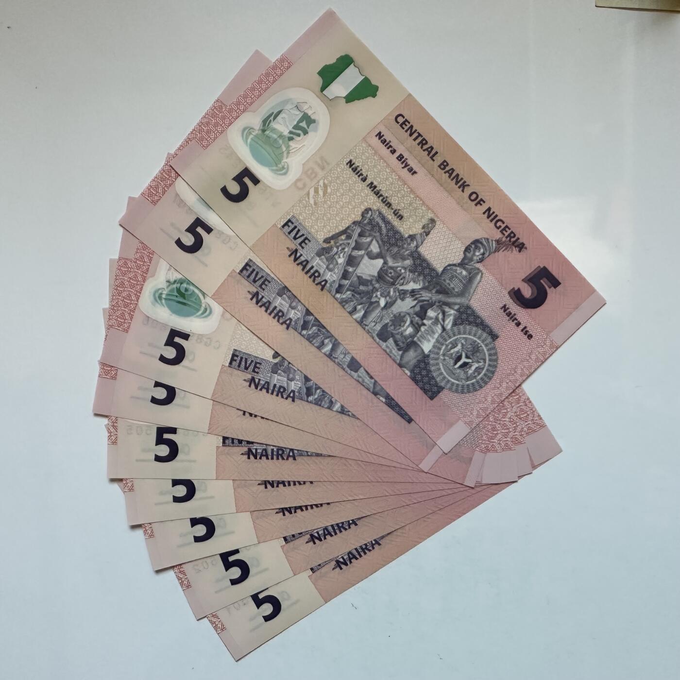 🌹外币初藏🌹🐯2026年第3场  每周二四六晚8️⃣点 接代拍 尼日利亚2015年5奈拉 全新塑料钞9张