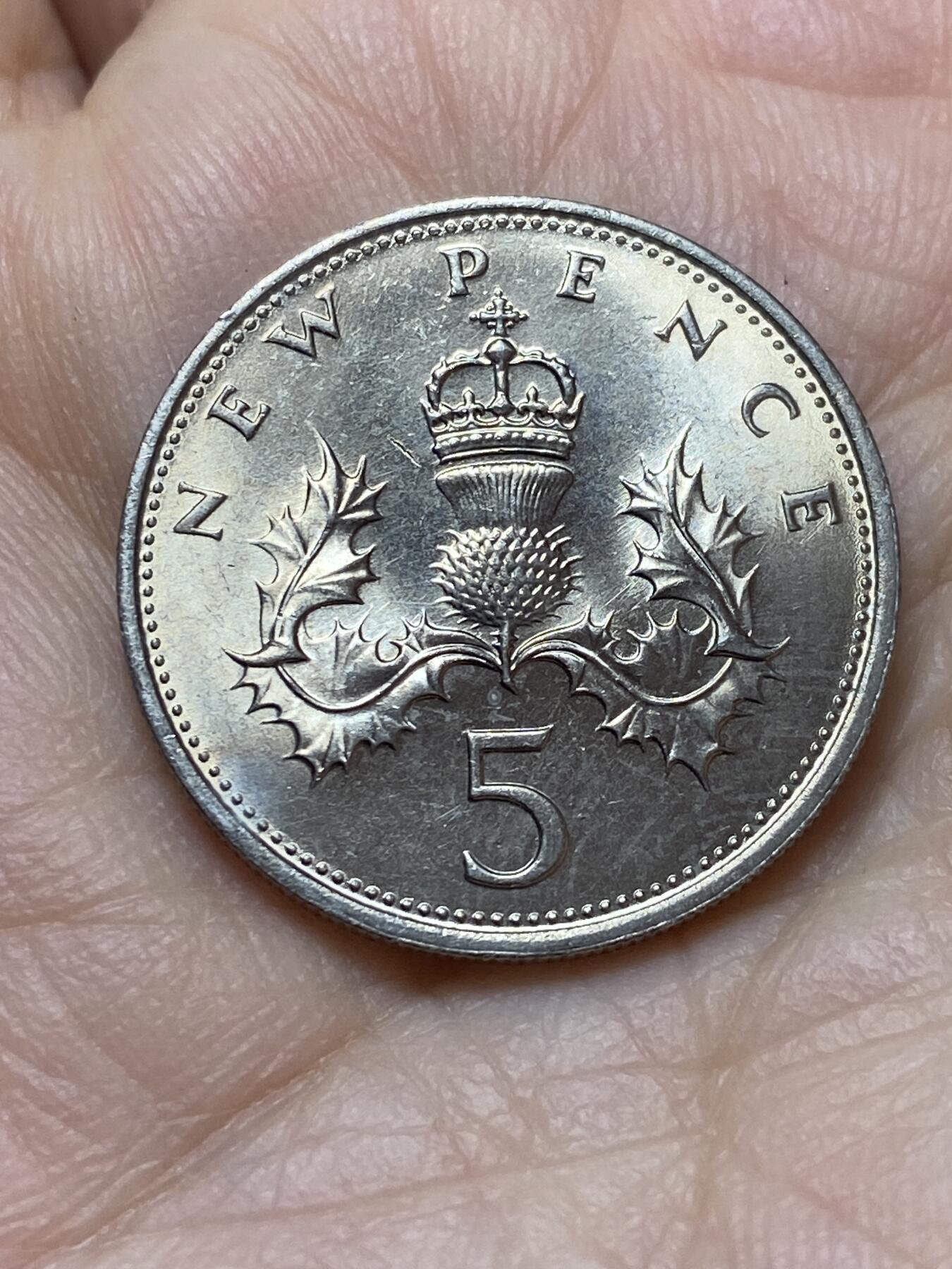 2026年第三场(总第一百七十二场）外国好品散币场(免佣金) 英国🇬🇧1969年5新便士(伊丽莎白二世中年花冠，十进制第一版)