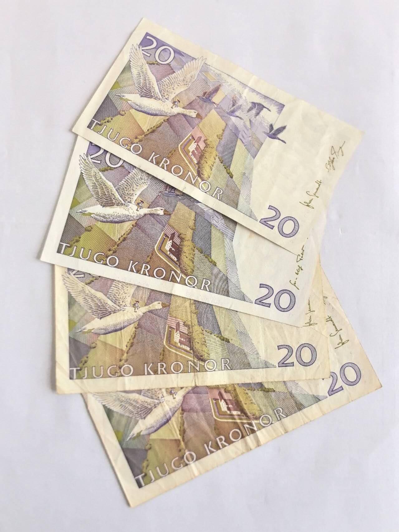 各国外币第107期 无佣金 瑞典20克朗 紫色4张