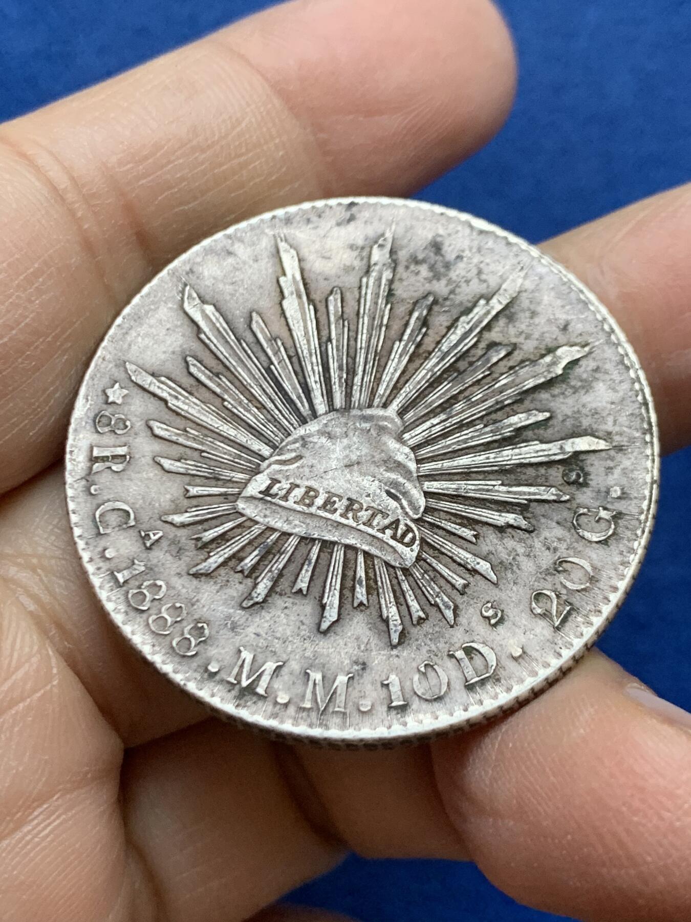 《竞宝斋》第454场 周日，周一 2场连拍 （全场包邮，欢迎送拍） 墨西哥1888年鹰洋 真银假币 重26.8克 约920银