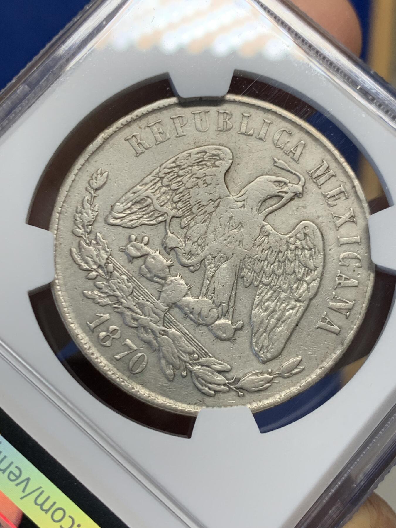 《竞宝斋》第454场 周日，周一 2场连拍 （全场包邮，欢迎送拍） NGC XFD 墨西哥1870年天平鹰洋1比索 有点彩包浆