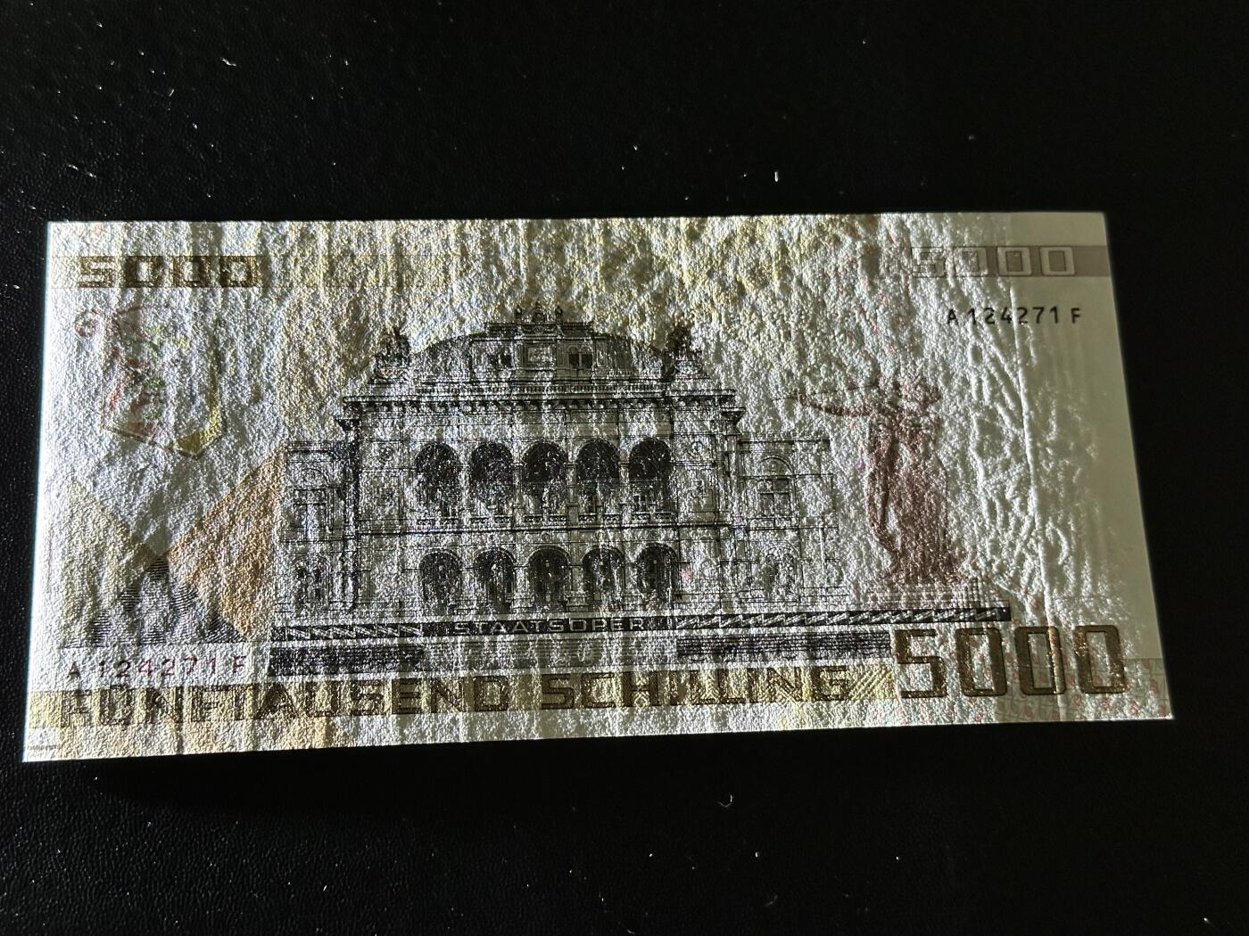 《外钞收藏家》第五百九十九期（畅拍场）（本平台长期征集拍品、欢迎藏友们联系合作）