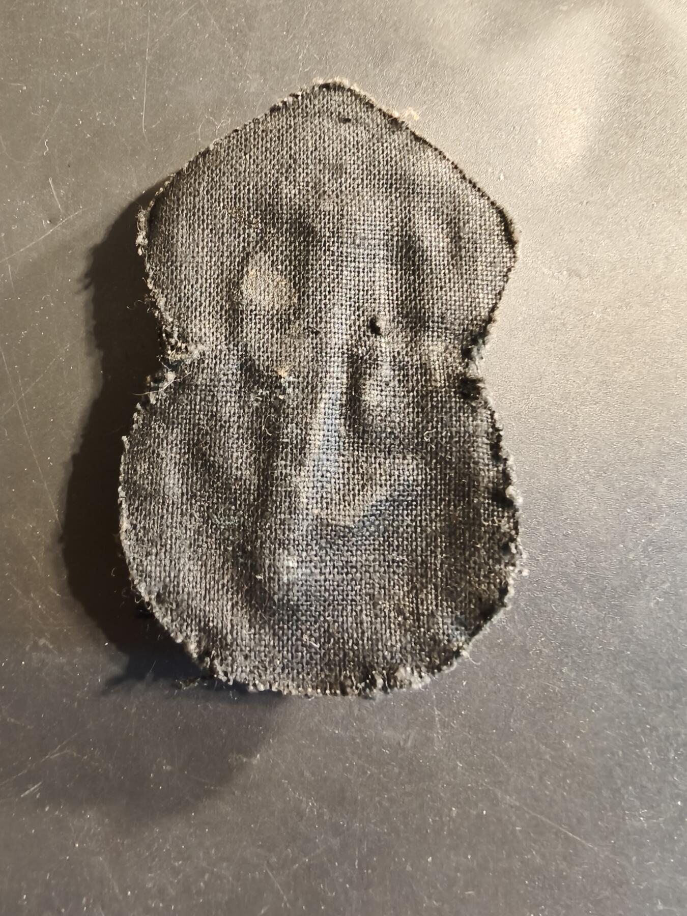 老王徽章第174期 英国皇家海军总军士长大檐帽帽徽   刺绣版