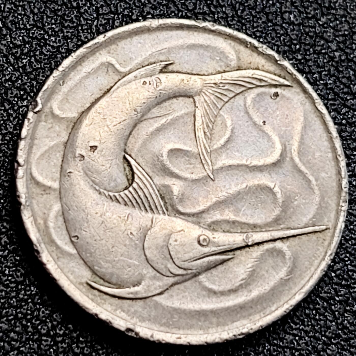 泉币菌-第163场-新年第六场 精品福利场 高币值 1968年 新加坡20分 海洋动物-剑鱼 24mm 